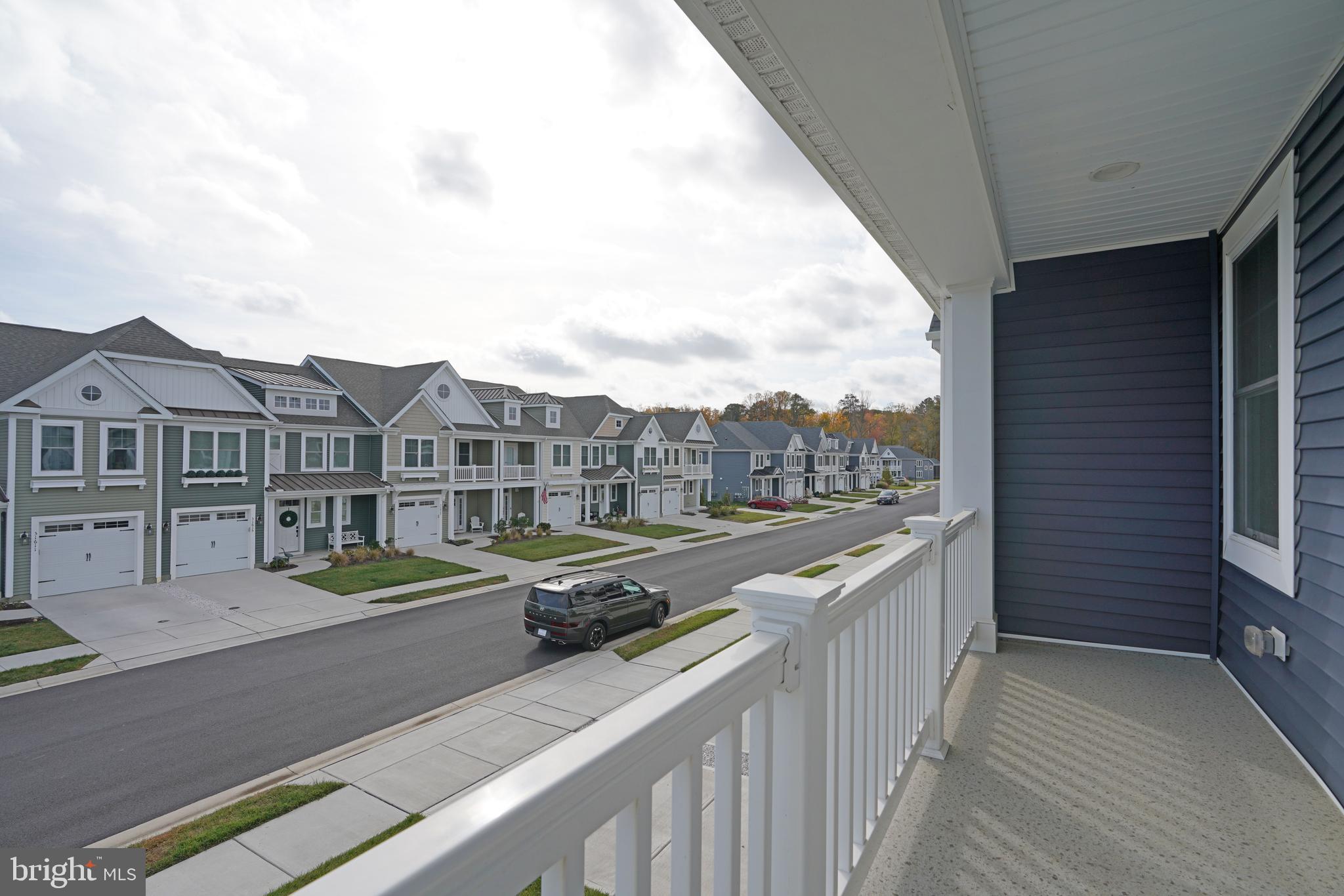 GOVERNORS - Residential