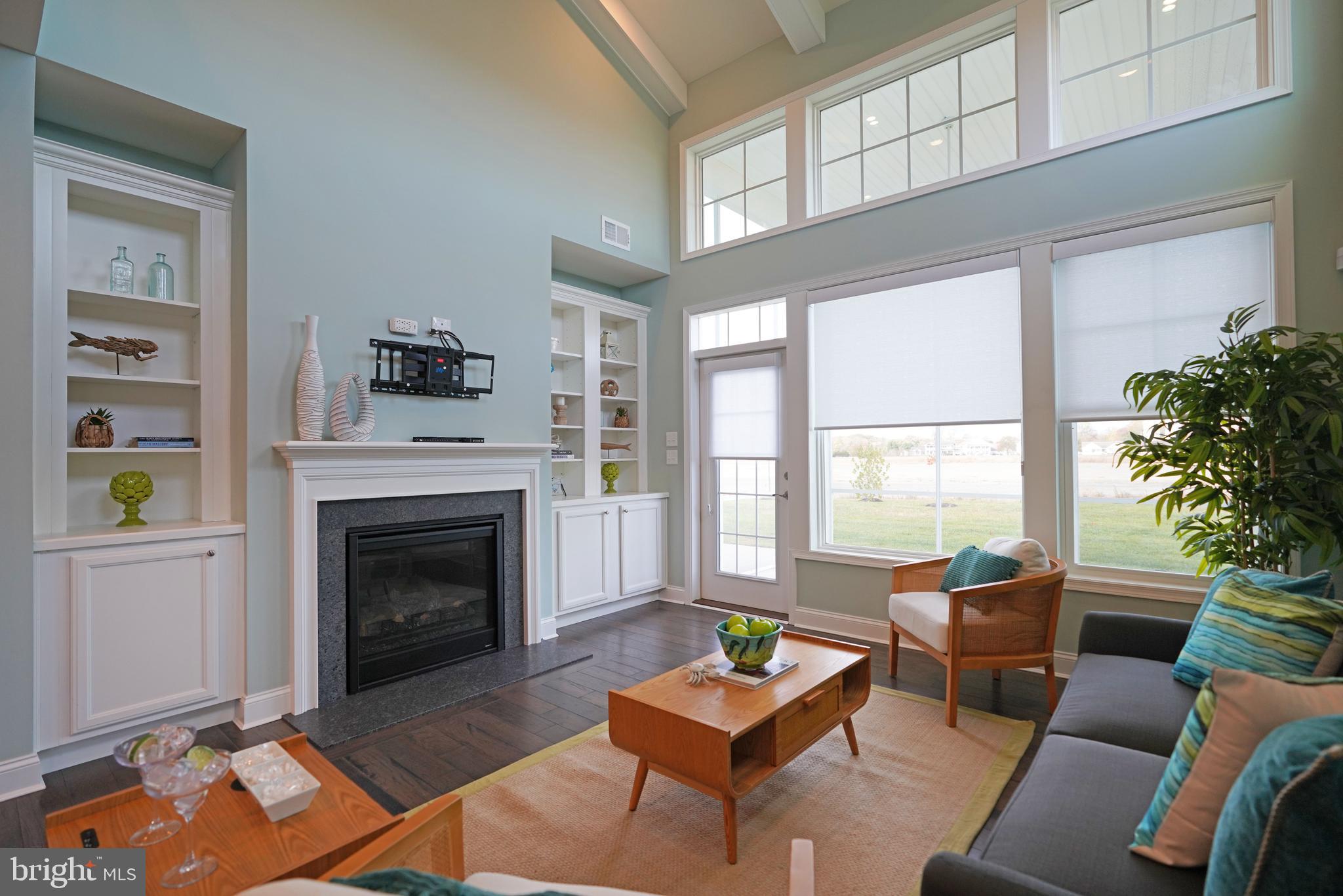 GOVERNORS - Residential