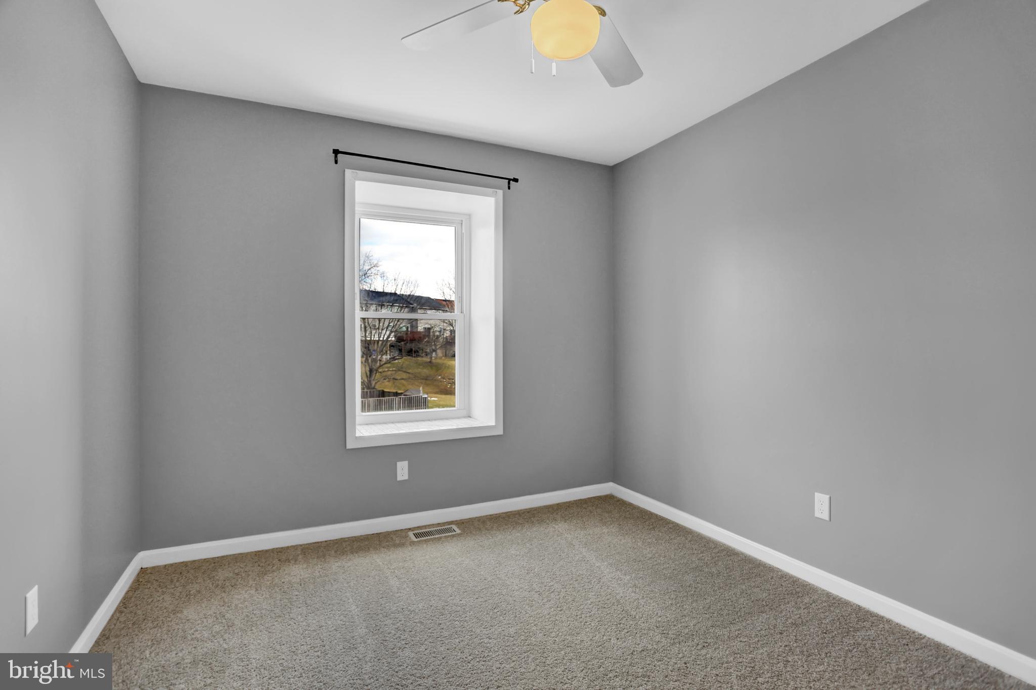 WOODSDALE MANOR - Residential