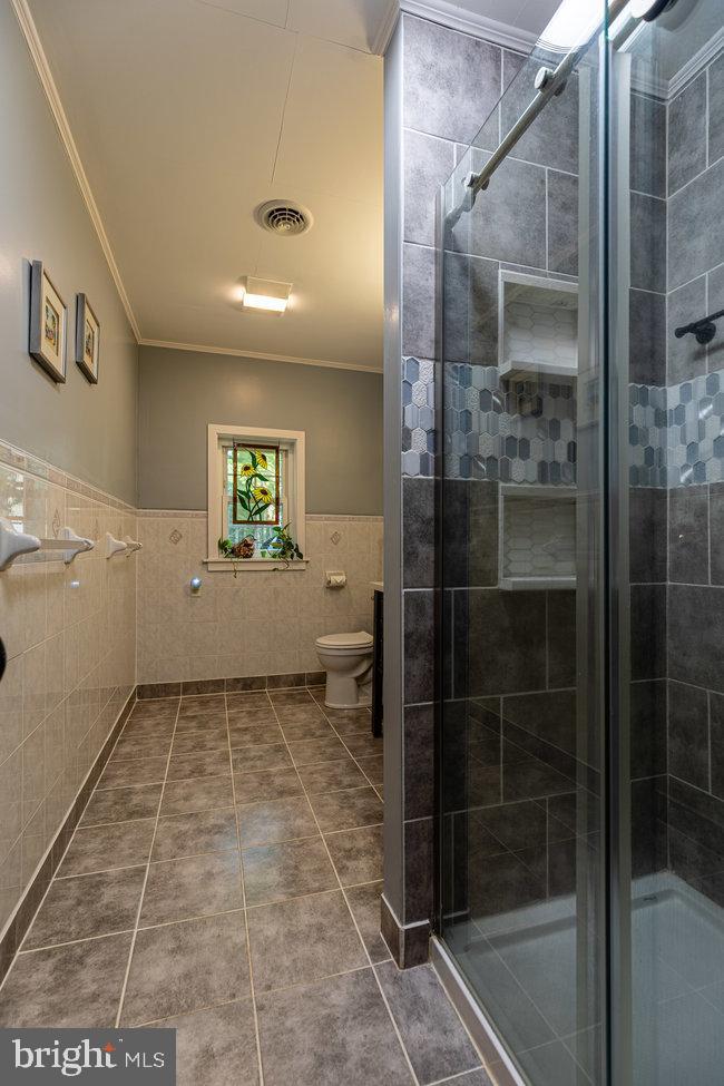 FAYETTEVILLE - Residential