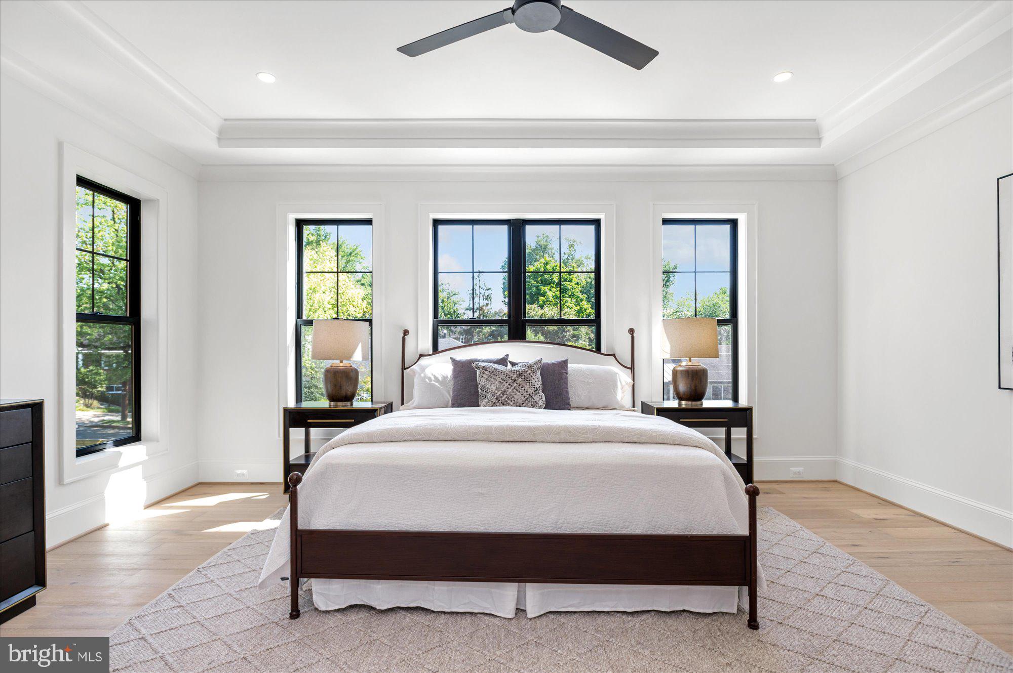 JAMESTOWN VILLAGE - Residential