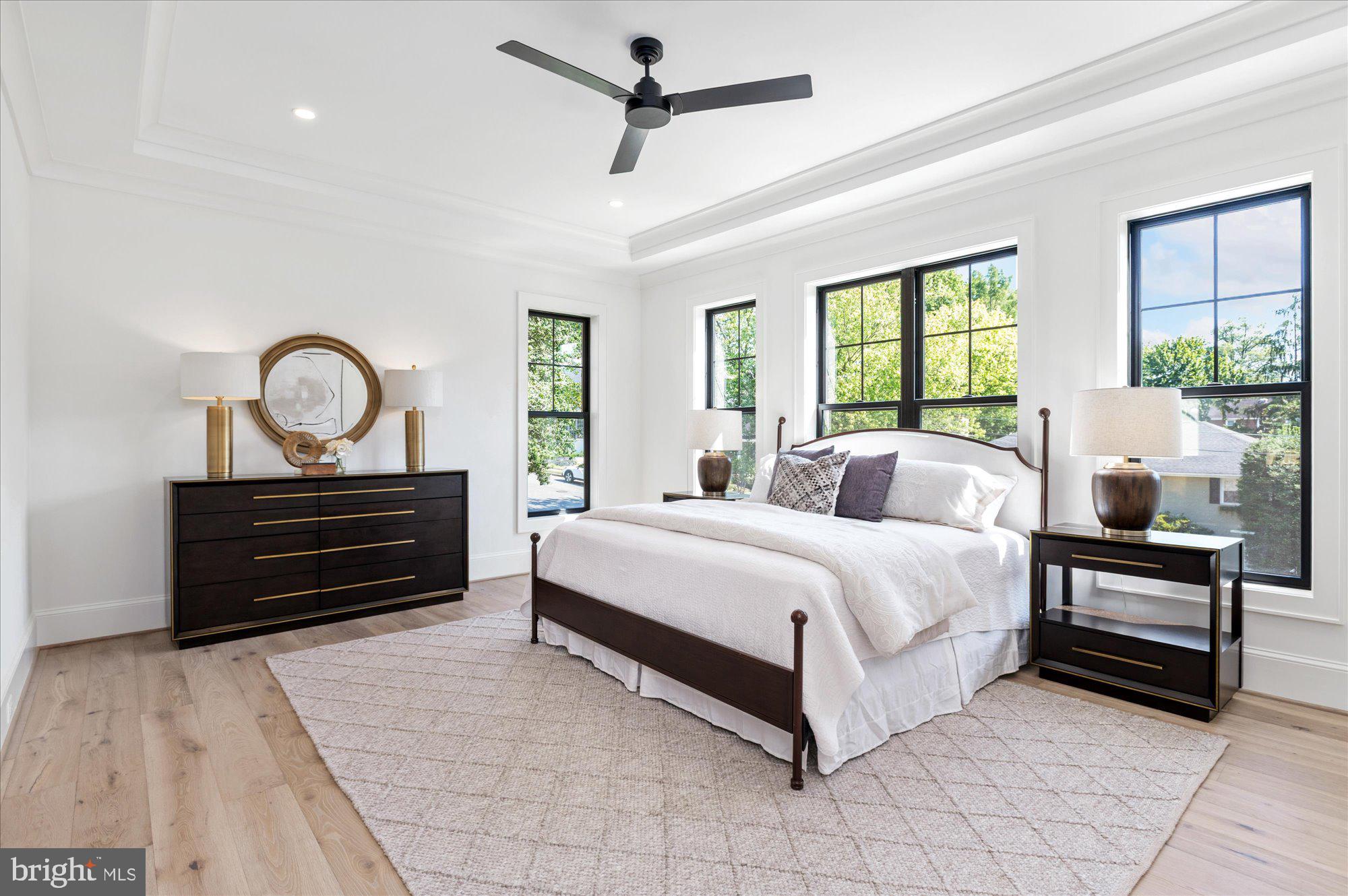 JAMESTOWN VILLAGE - Residential