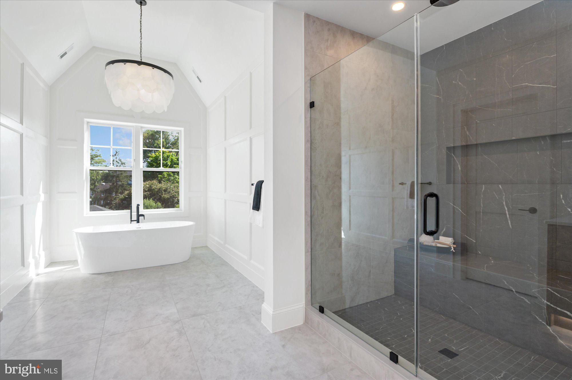 JAMESTOWN VILLAGE - Residential