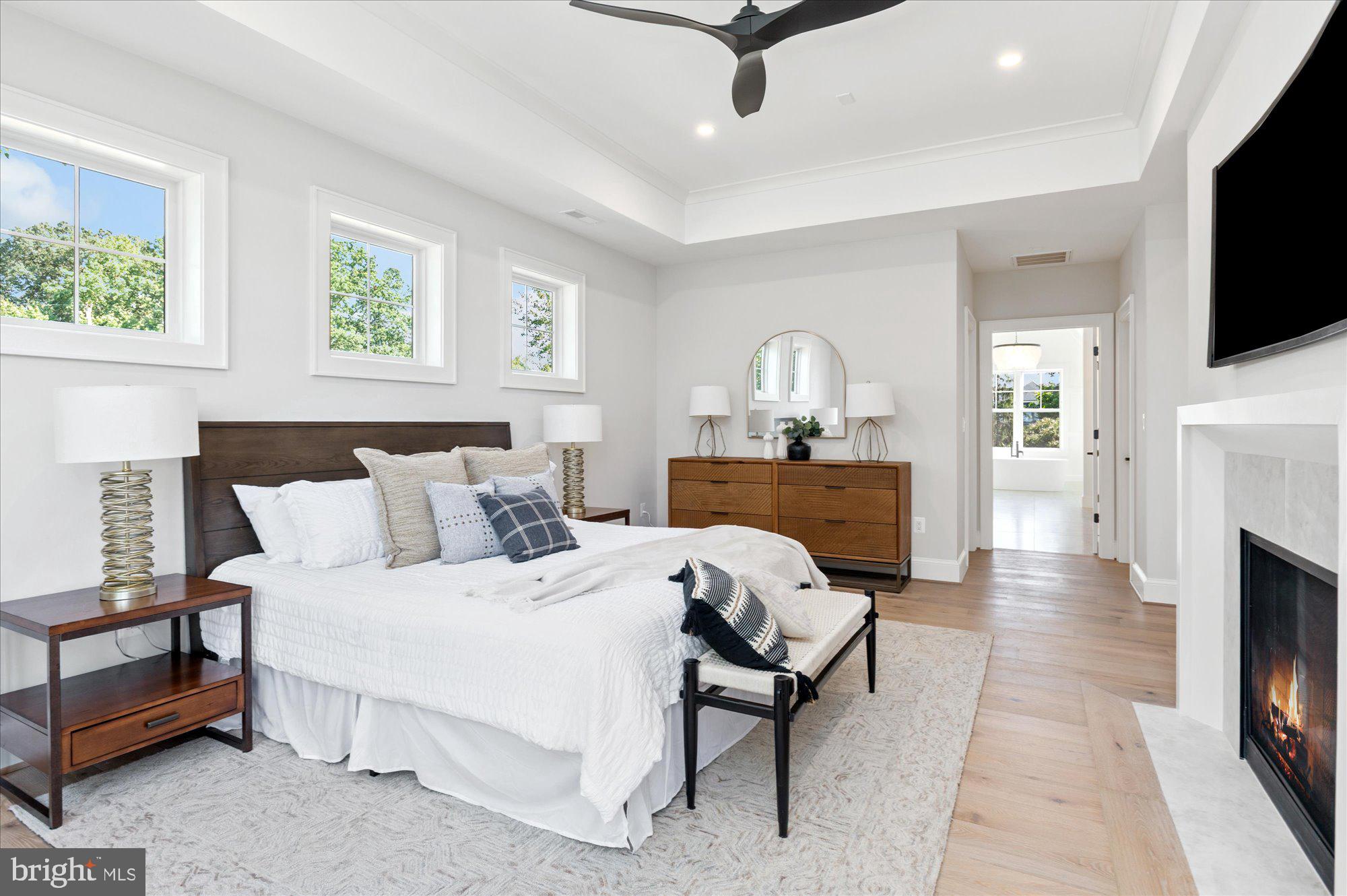 JAMESTOWN VILLAGE - Residential