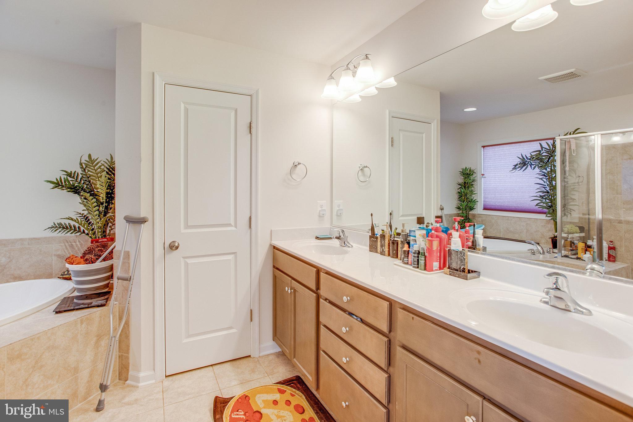 AVALON WOODS - Residential