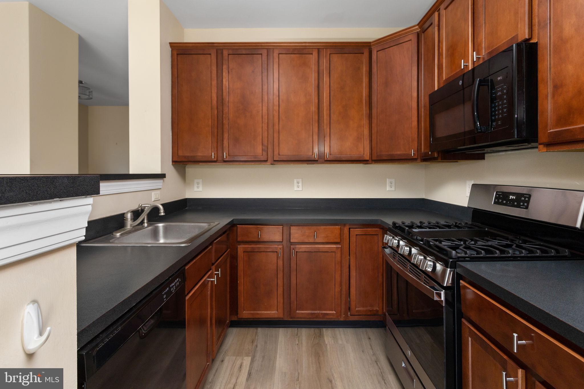 TOWN CENTER - Residential Lease