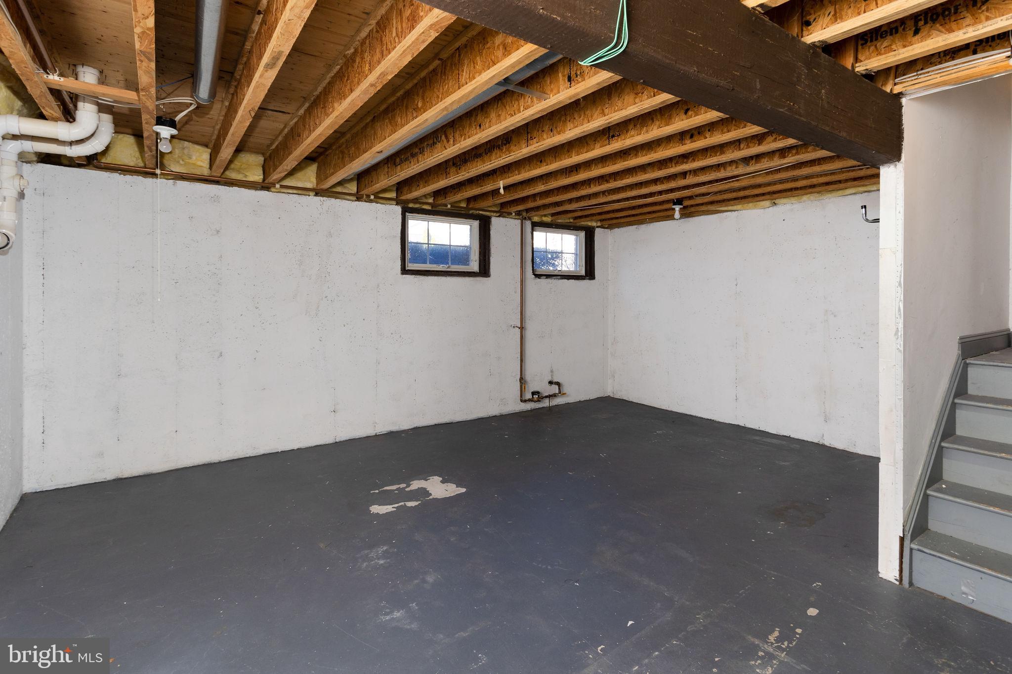 TOWN CENTER - Residential Lease