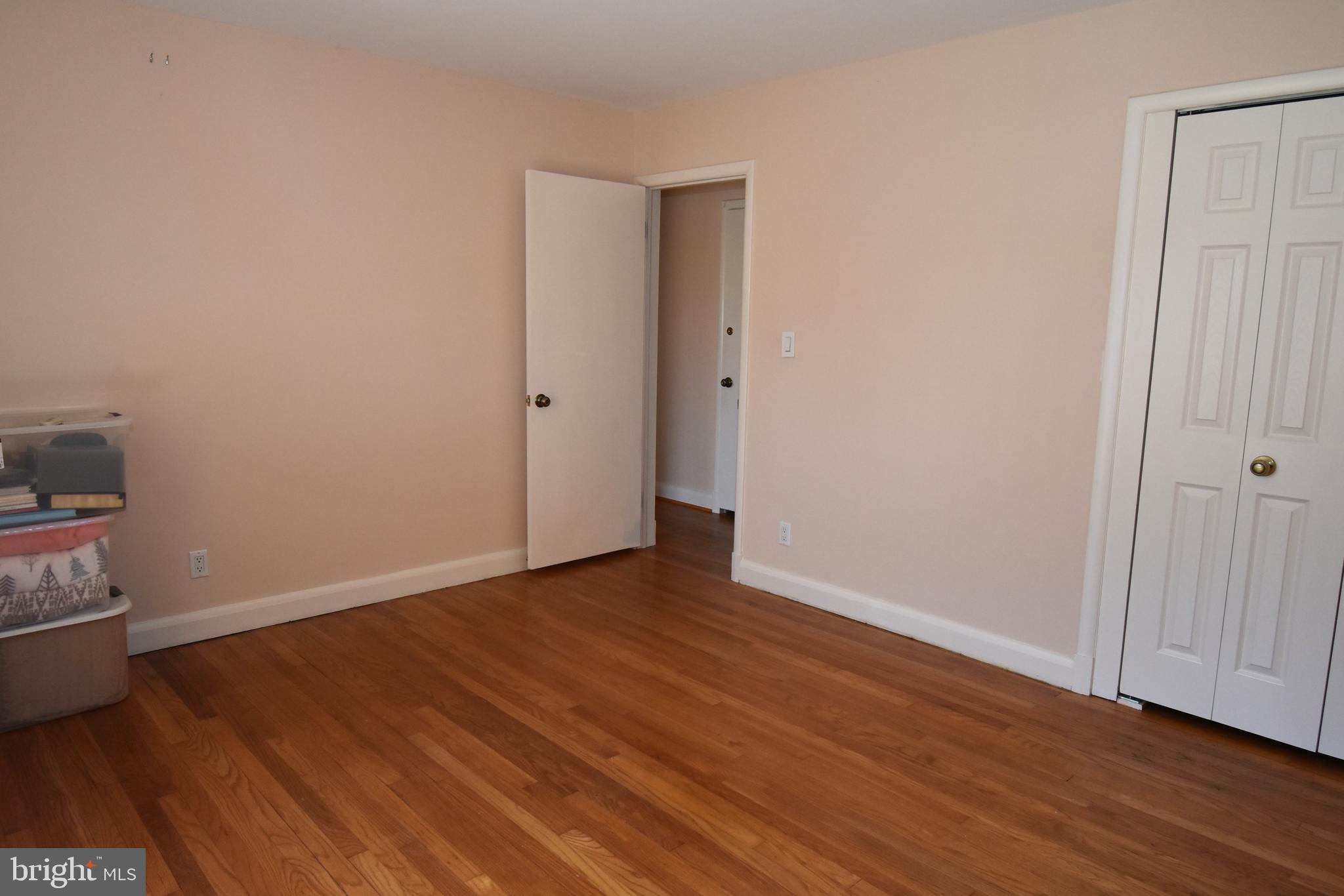 RICHLYN MANOR - Residential