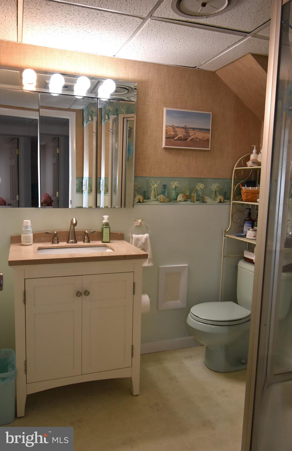 RICHLYN MANOR - Residential