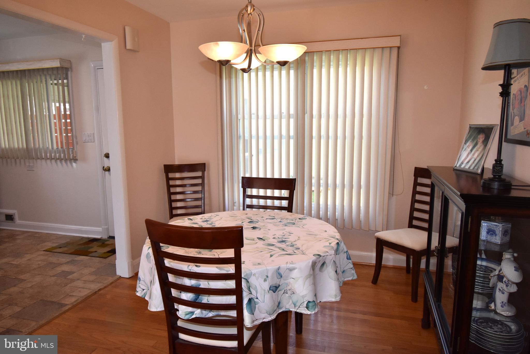 RICHLYN MANOR - Residential