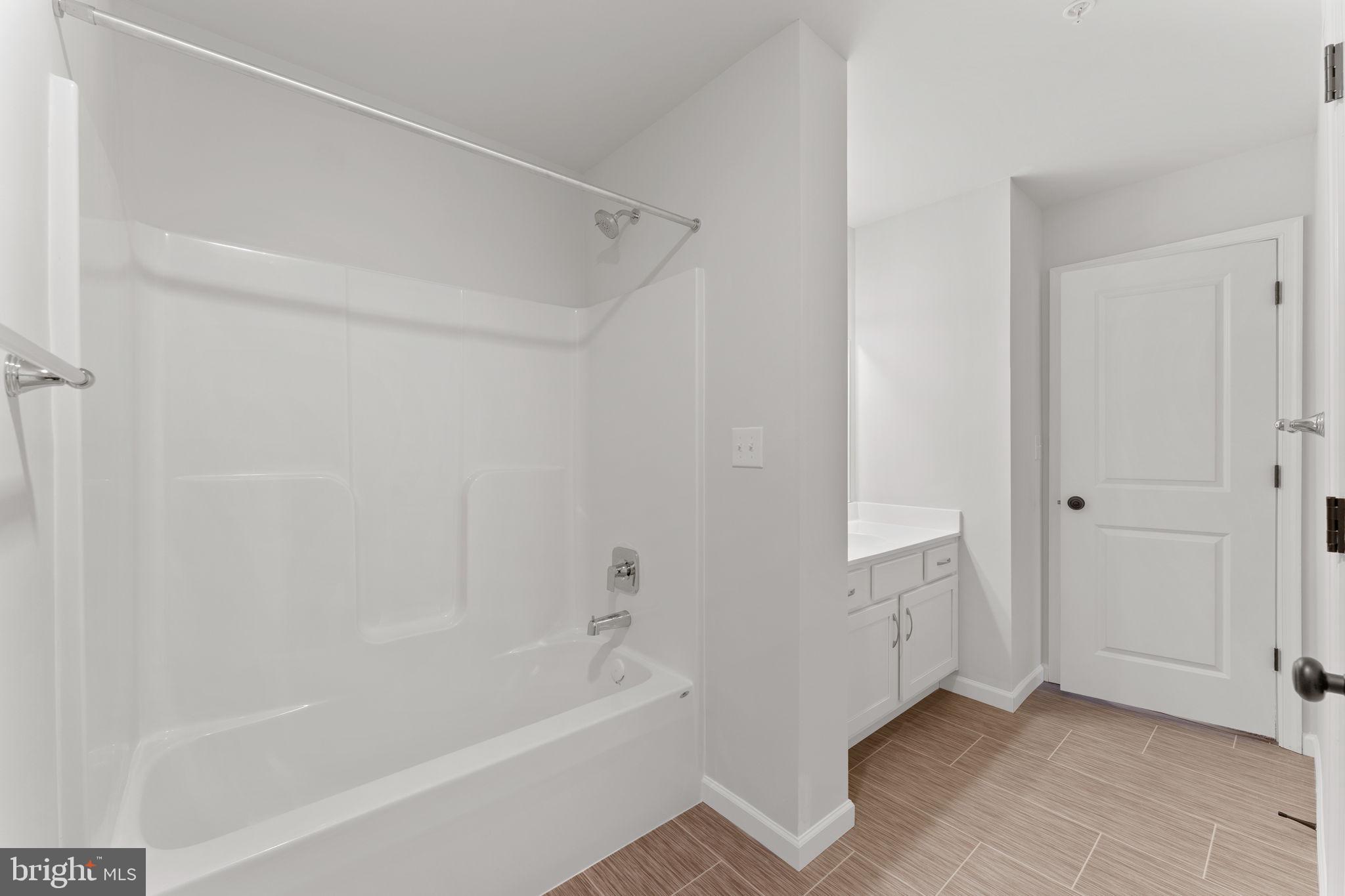 PERRY MILL - Residential