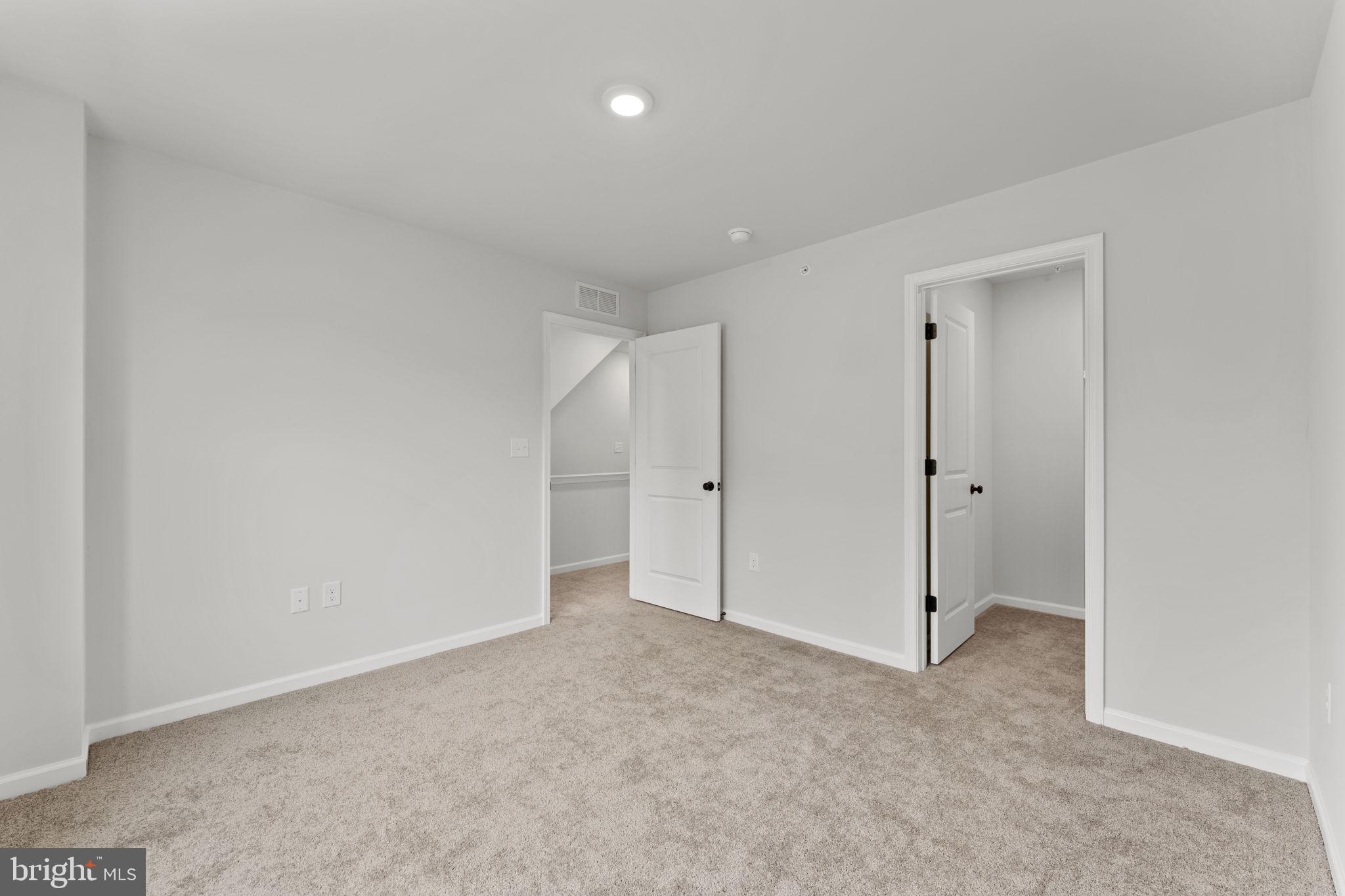 PERRY MILL - Residential