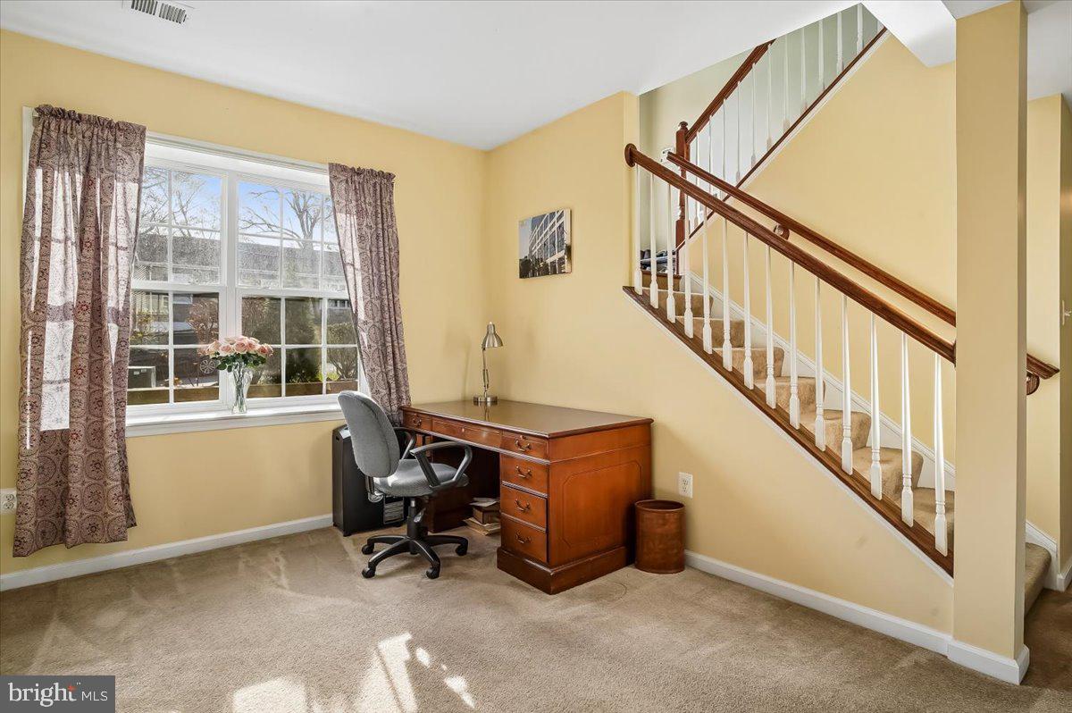 CRESTWOOD - Residential