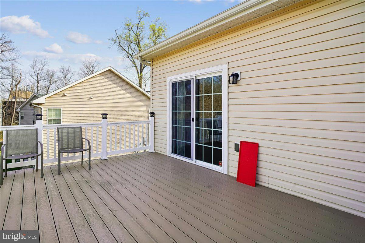 CRESTWOOD - Residential