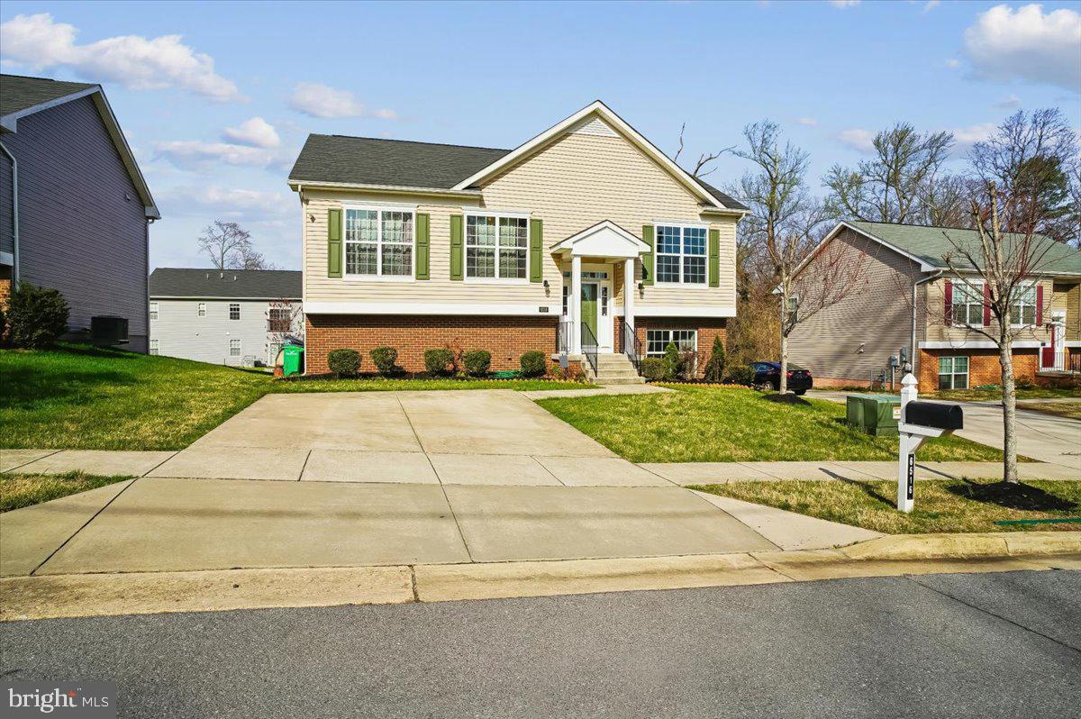 CRESTWOOD - Residential