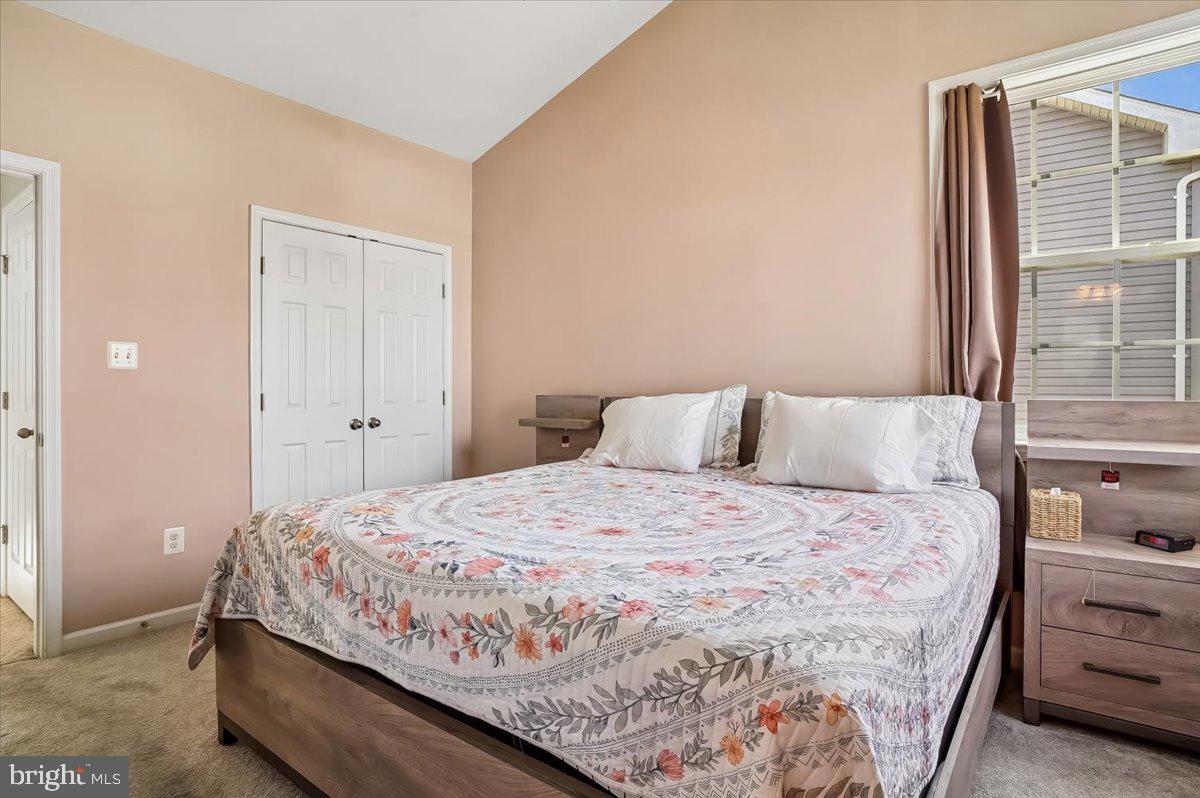 CRESTWOOD - Residential