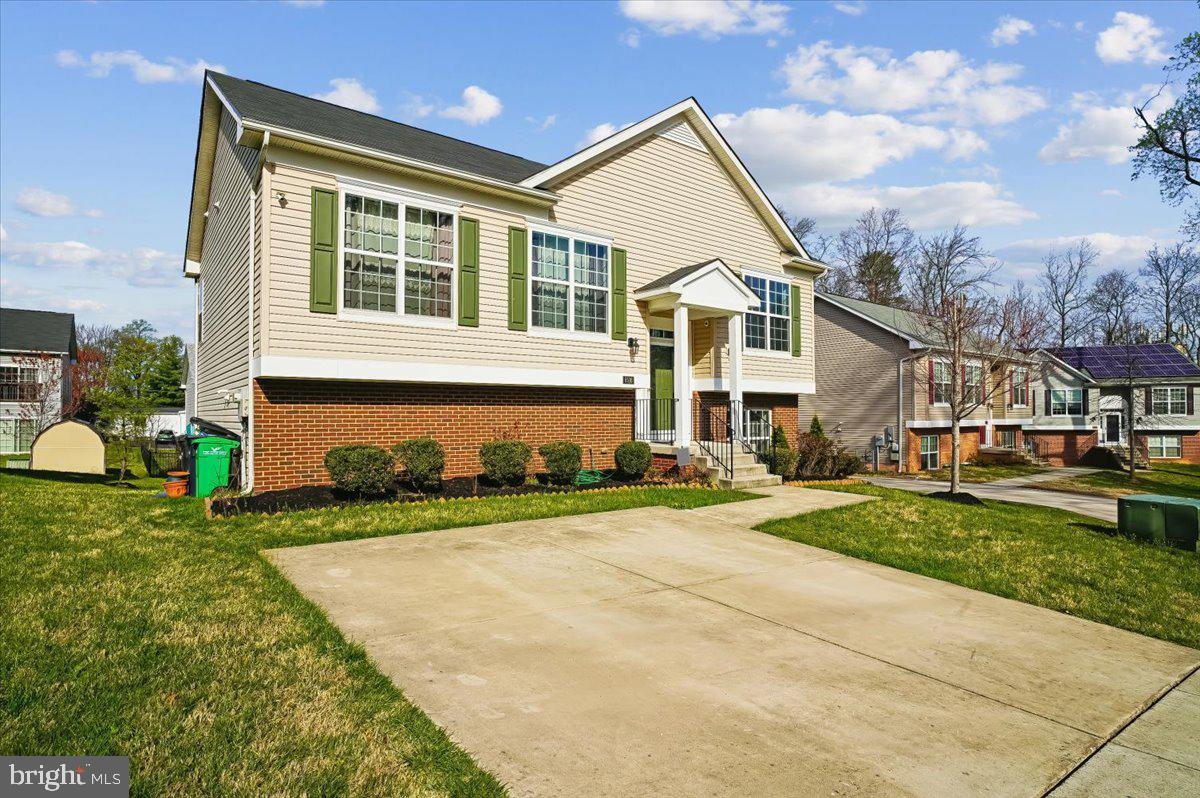 CRESTWOOD - Residential