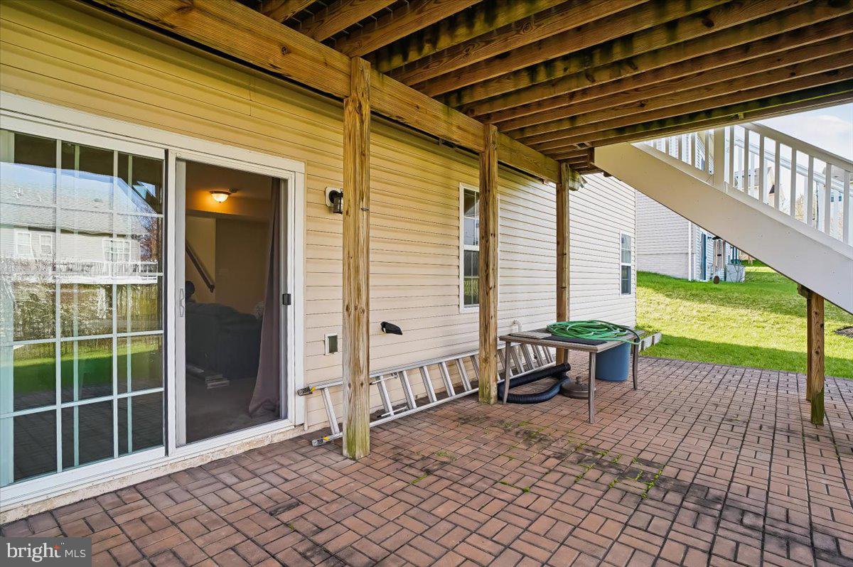 CRESTWOOD - Residential