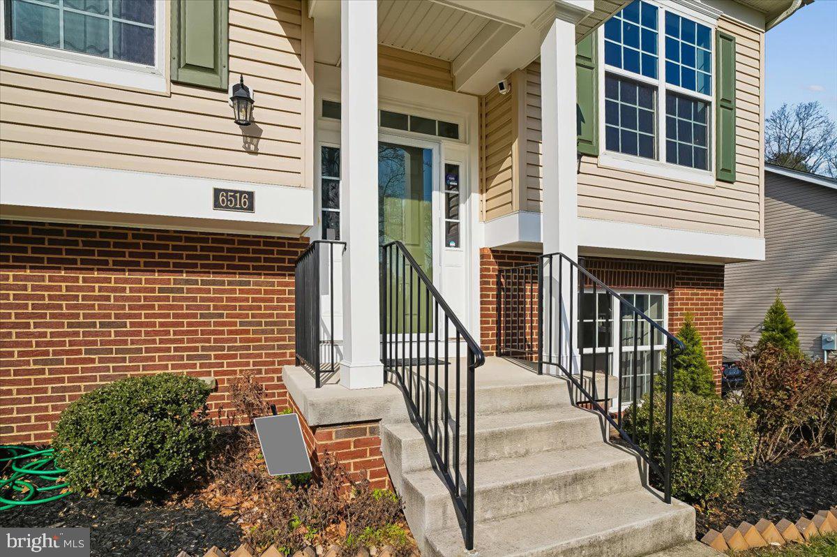 CRESTWOOD - Residential