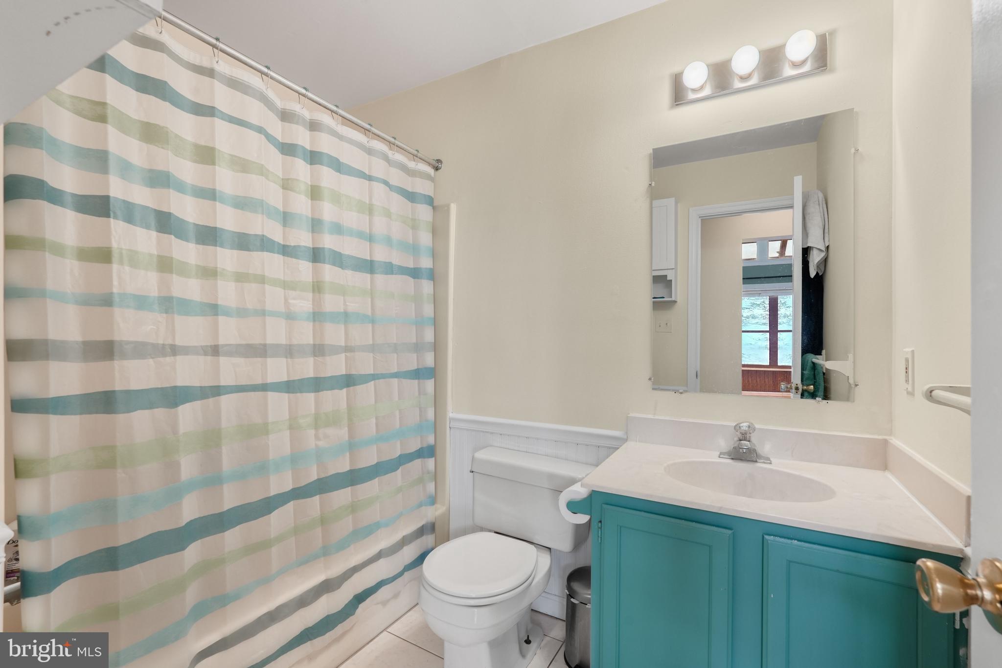 WESTERN SHORES - Residential