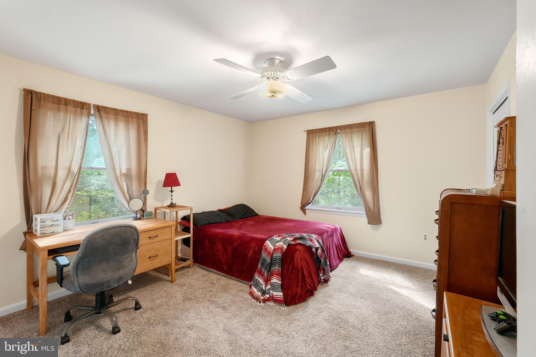 WESTERN SHORES - Residential