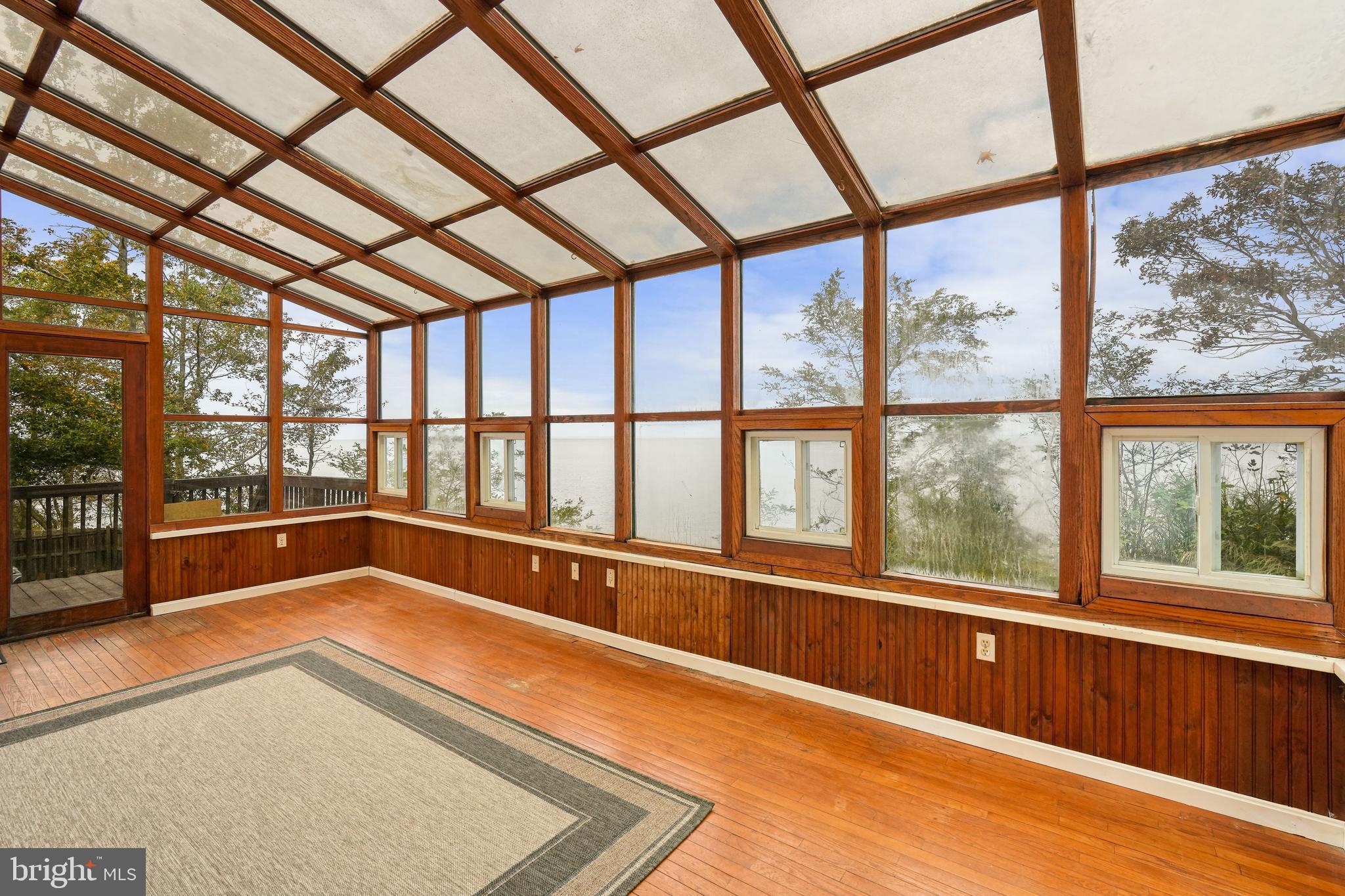 WESTERN SHORES - Residential