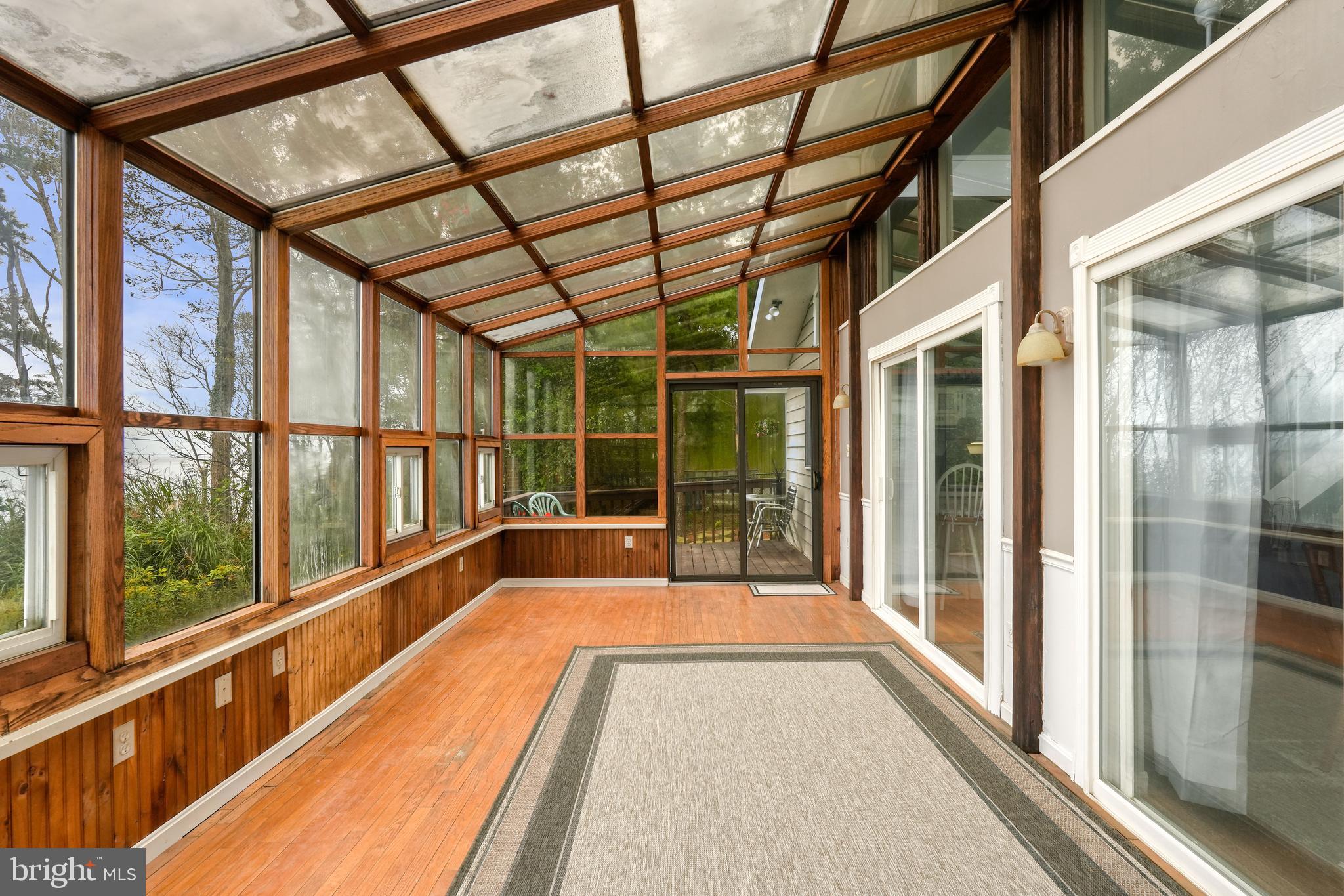 WESTERN SHORES - Residential