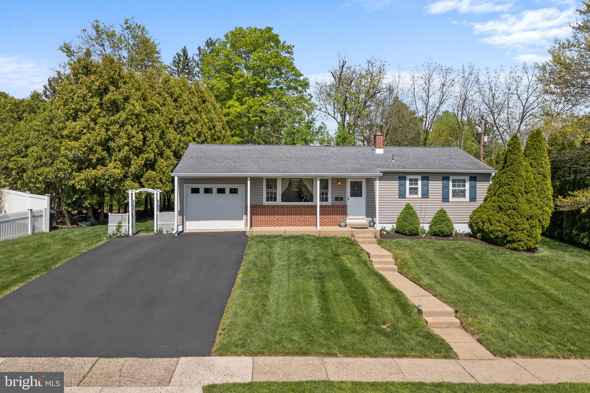 IT'S A NO-NO! No cleaning, no fixing, no fuss....just move right in to this sweet Telford home! Looking like it is HGTV ready, this home has been maintained and upgraded with pride! Open floorplan with updated living room featuring recessed lighting & low maintenance LPV flooring. Adjoining is the stunning new kitchen with breakfast bar, granite countertops, lighted upper cabinetry, oversized pot and pan drawers, flat top range, microwave and refrigerator. Step down into the formal dining which could also be used as a spacious family room. There are 3 bedrooms and they still feature their original hardwood flooring. (under the carpeting) The main bedroom includes a roomy closet and a half bath for convenience. The new hall bathroom is just lovely and boasts lovely sea blue tile accenting.
Over the years the owners have lovingly updated with newer windows, Dutch lap vinyl siding, architecture roof, gutters and downspouts, insulated garage door, newer HVAC and central air and upgraded electrical service. Like I said...just move in!
The location is outstanding as well; parks, playgrounds, ball fields and the library are just around the corner!