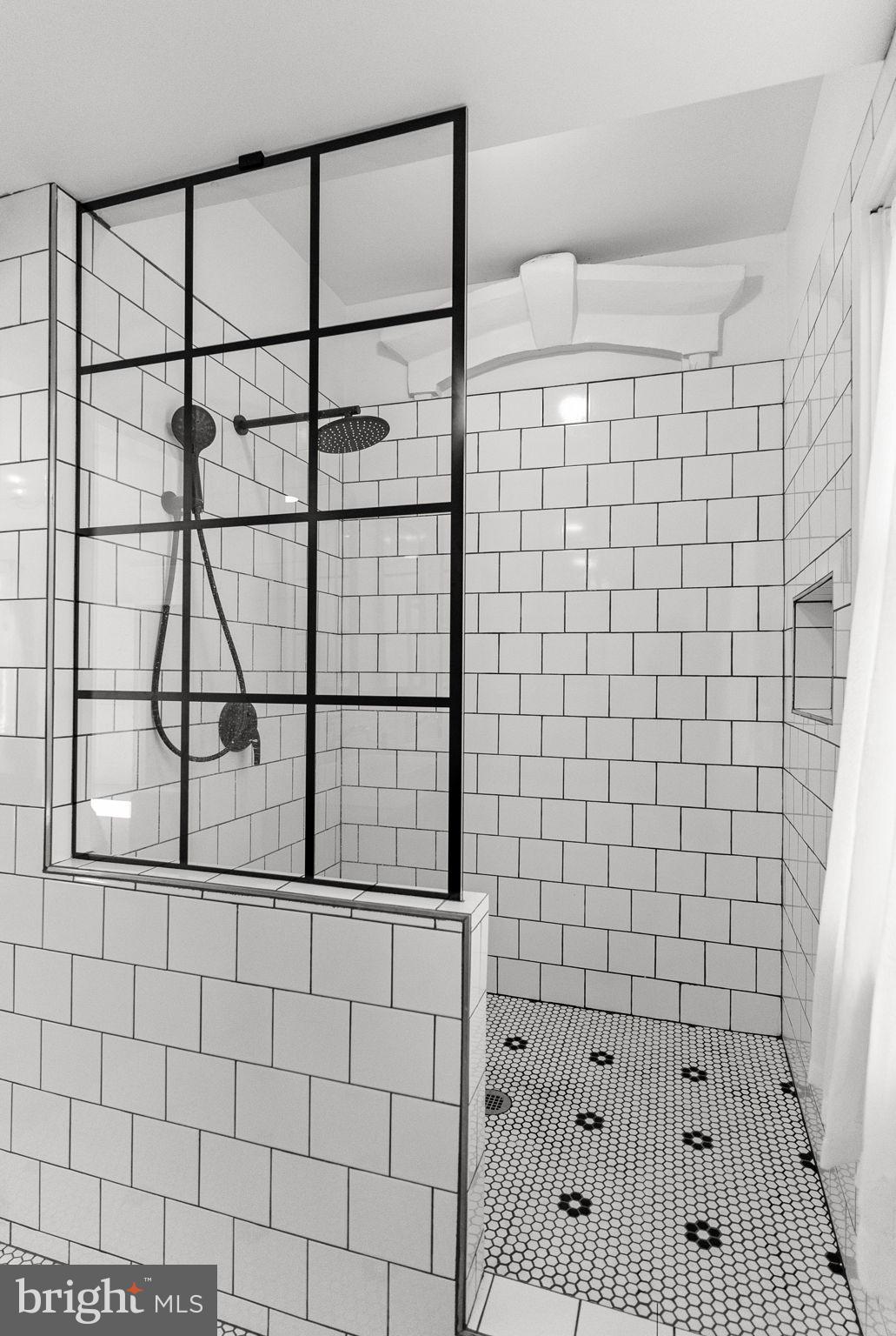 MAYTOWN - Residential