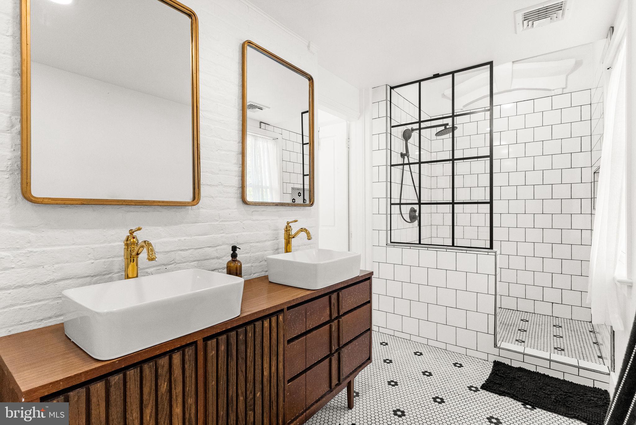 MAYTOWN - Residential