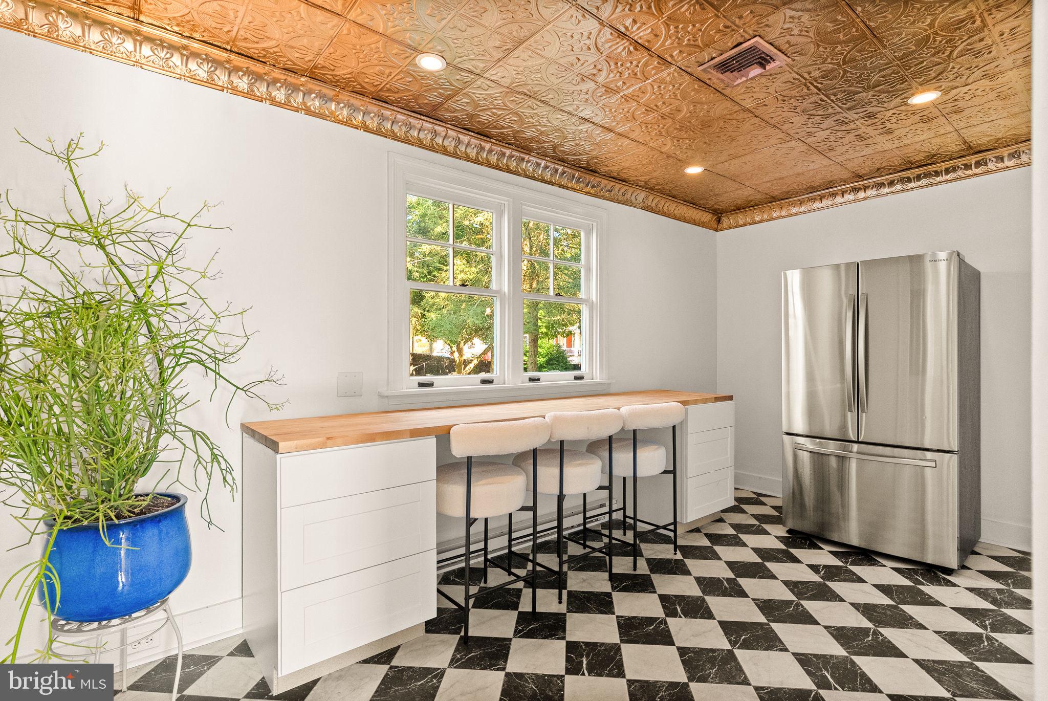 MAYTOWN - Residential