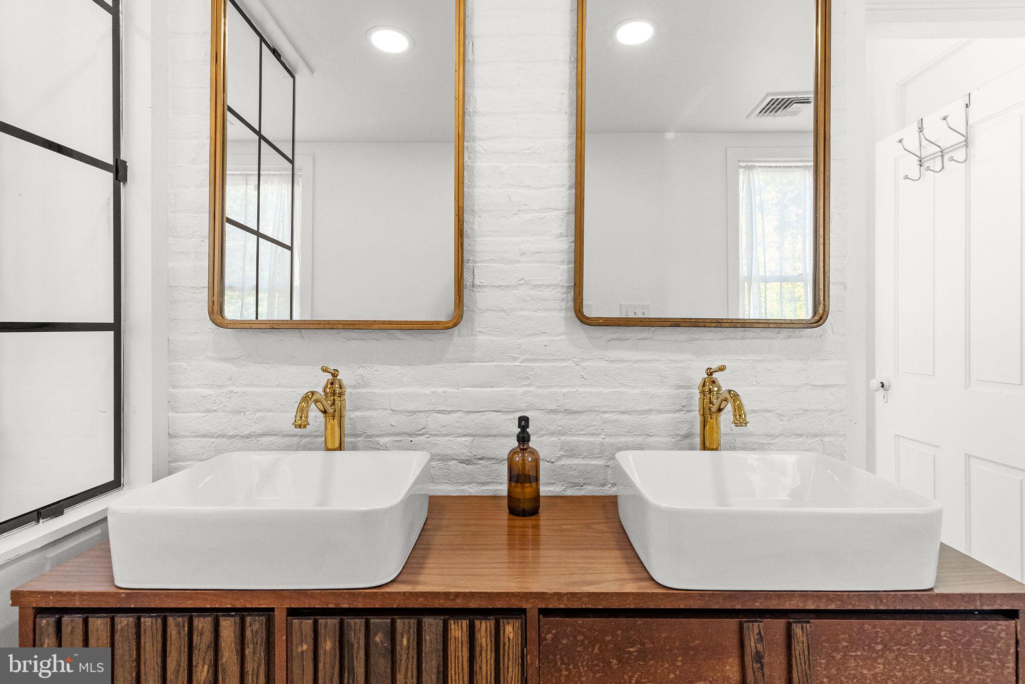 MAYTOWN - Residential