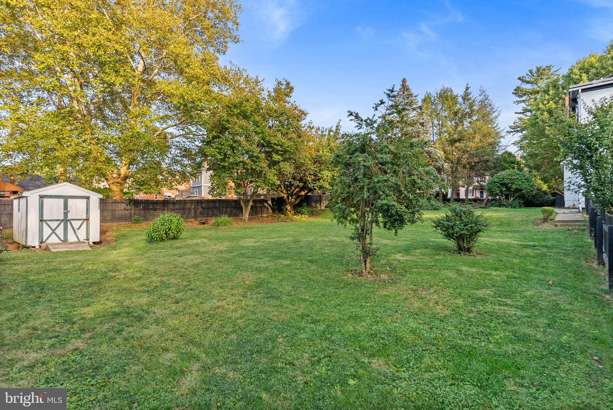 MAYTOWN - Residential