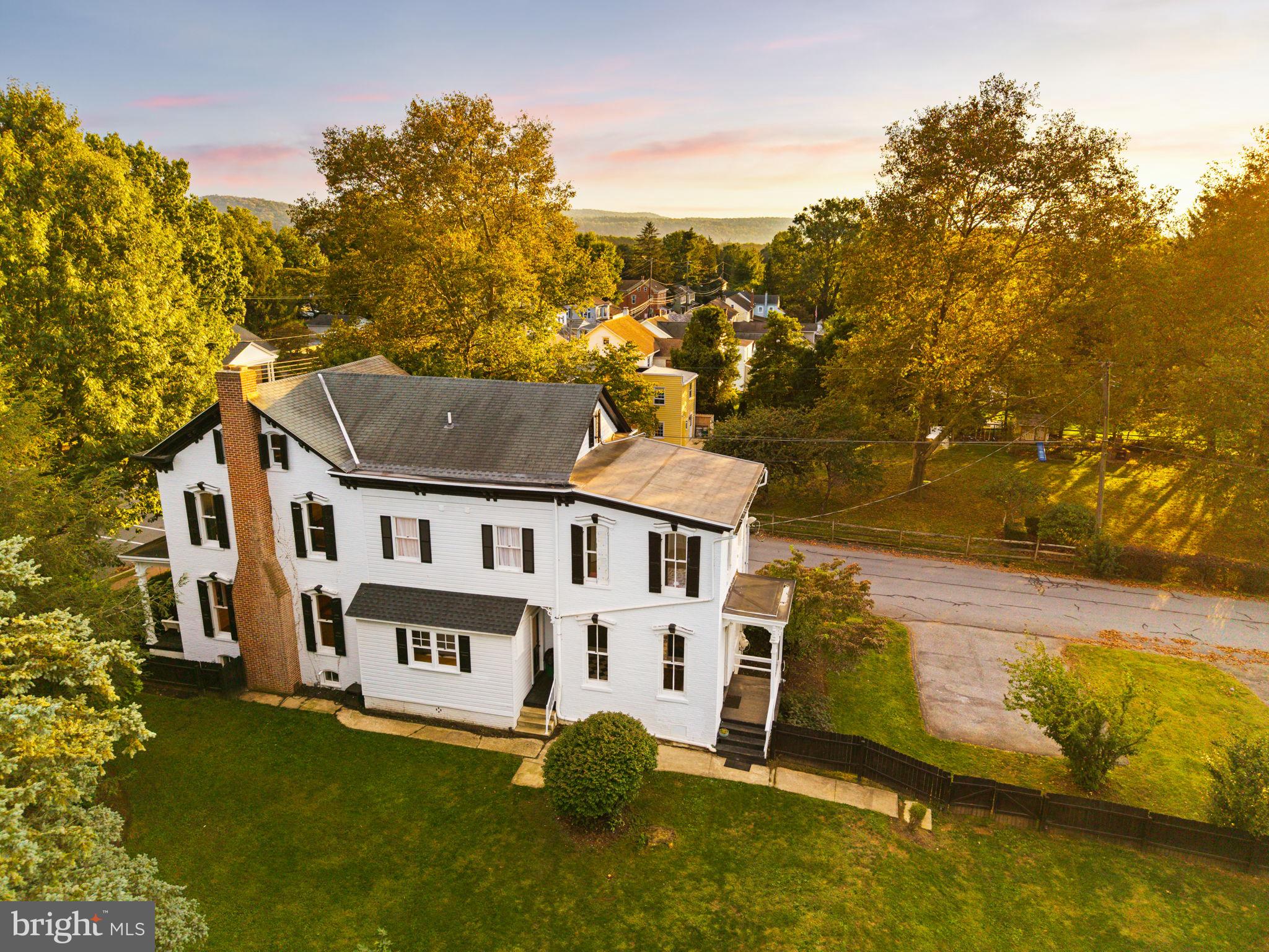 MAYTOWN - Residential