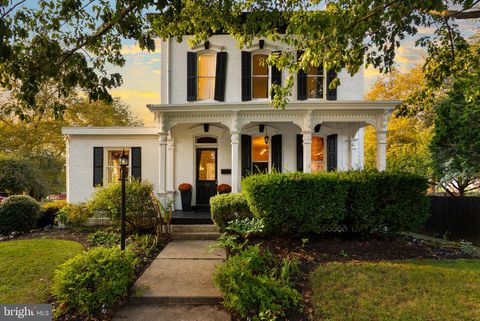 25 W HIGH STREET MARIETTA PA 17547