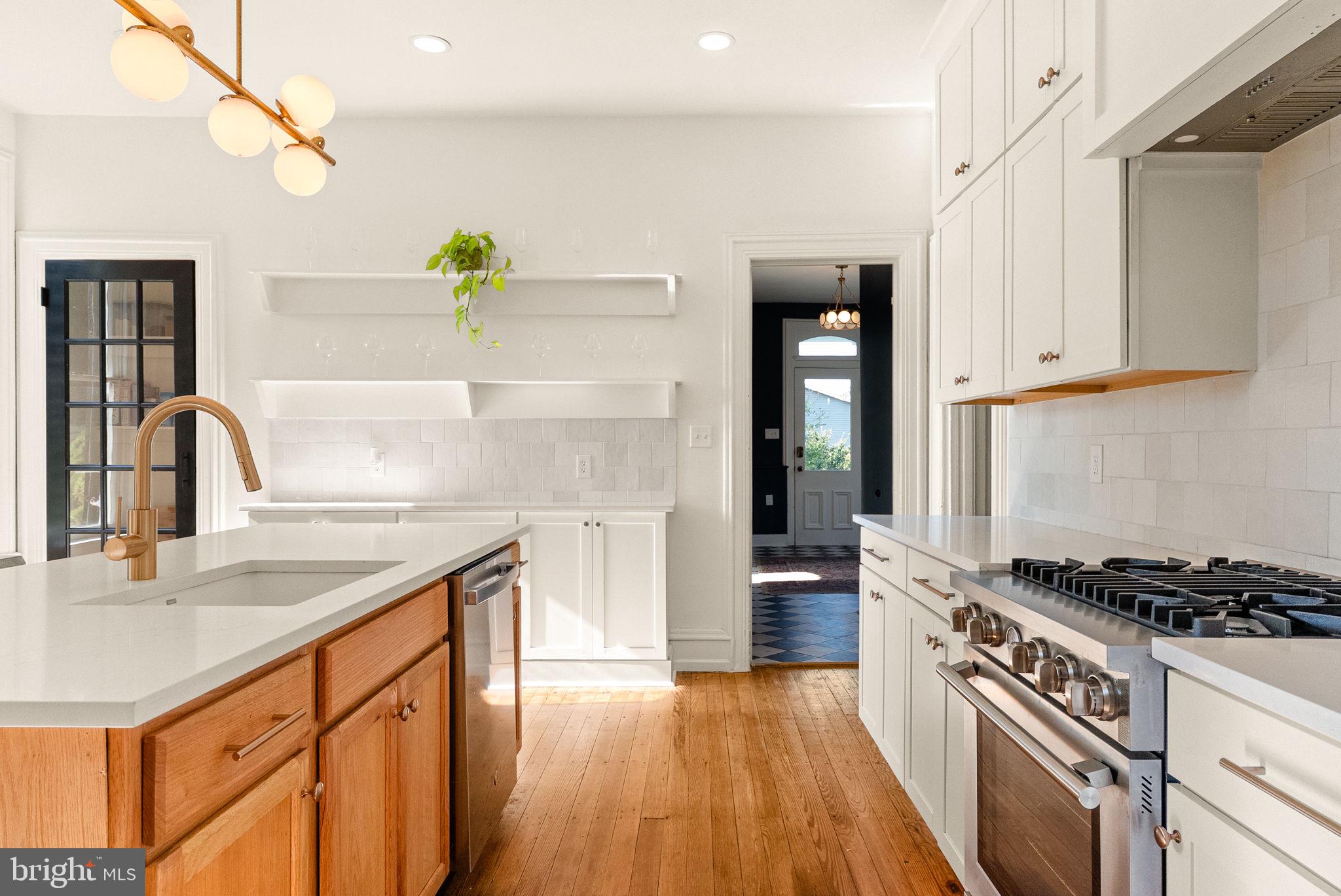 MAYTOWN - Residential