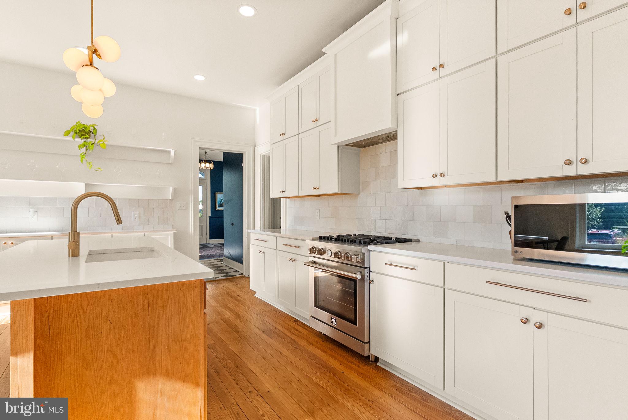 MAYTOWN - Residential