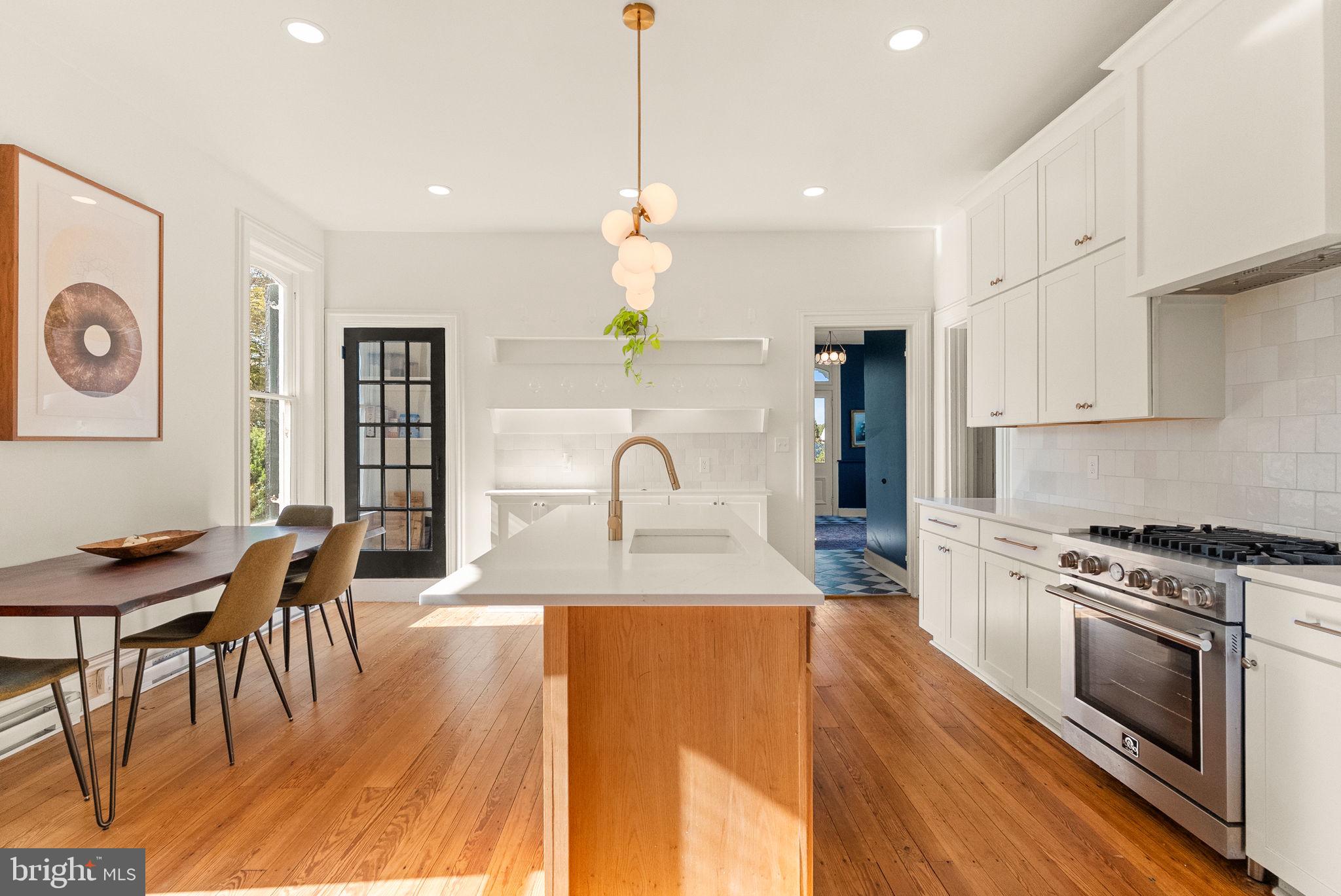 MAYTOWN - Residential