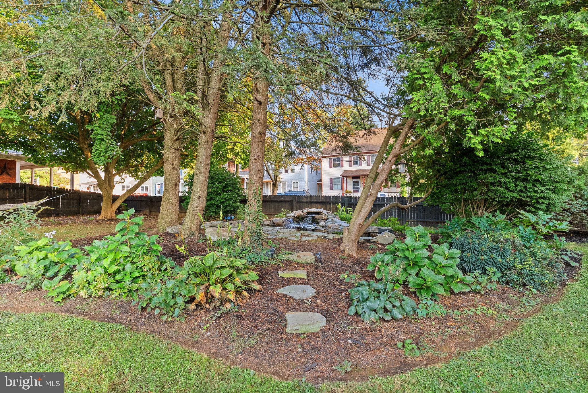 MAYTOWN - Residential