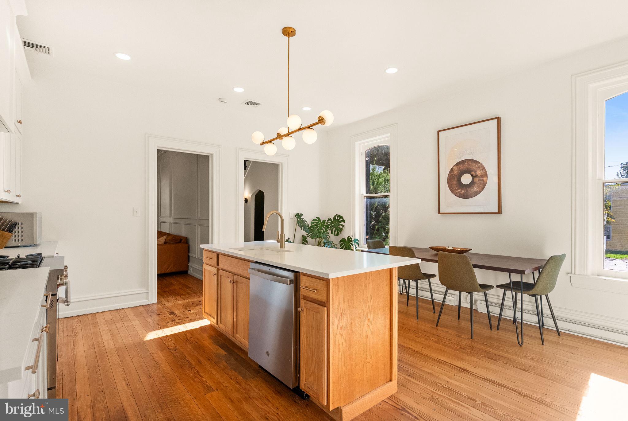 MAYTOWN - Residential