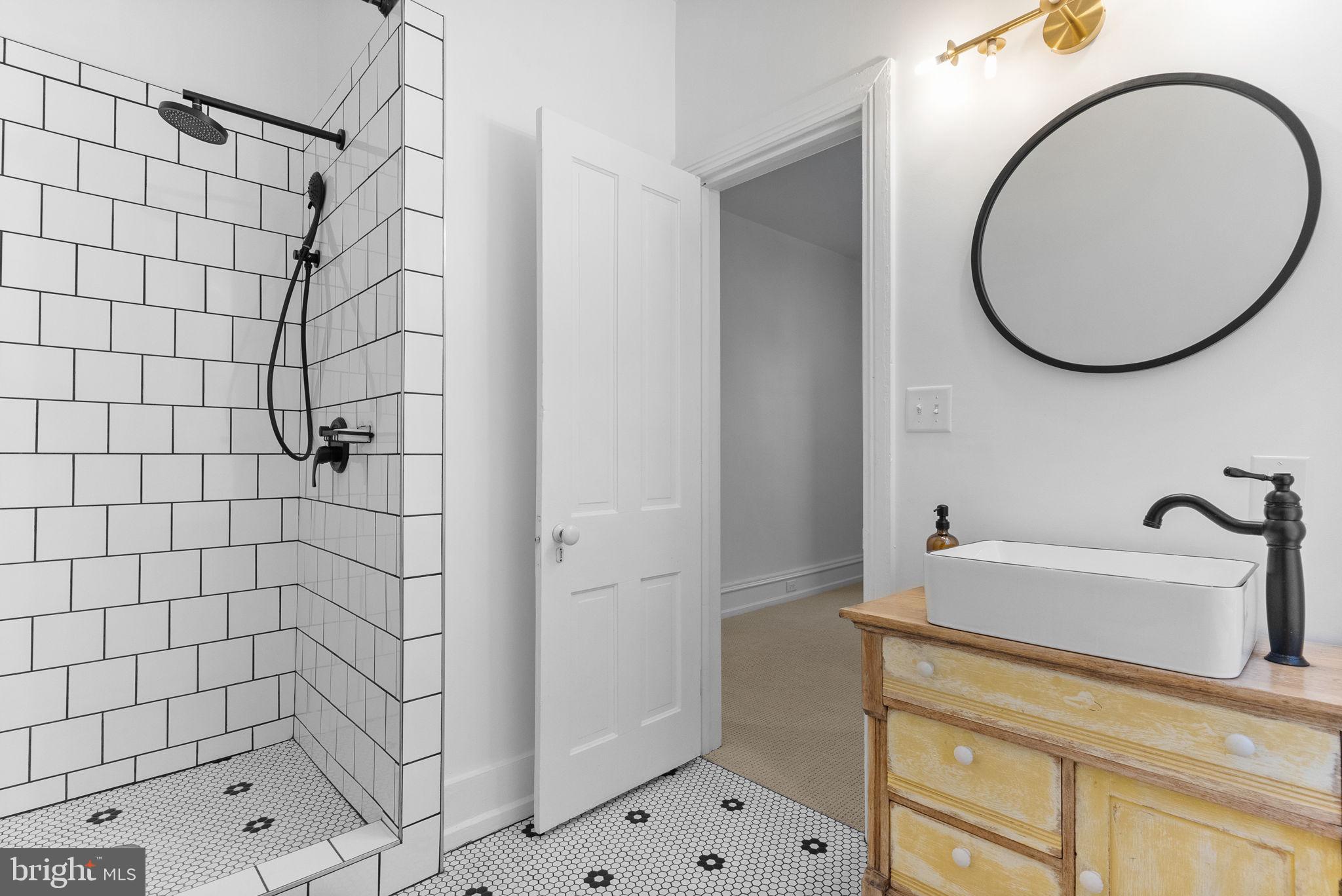 MAYTOWN - Residential