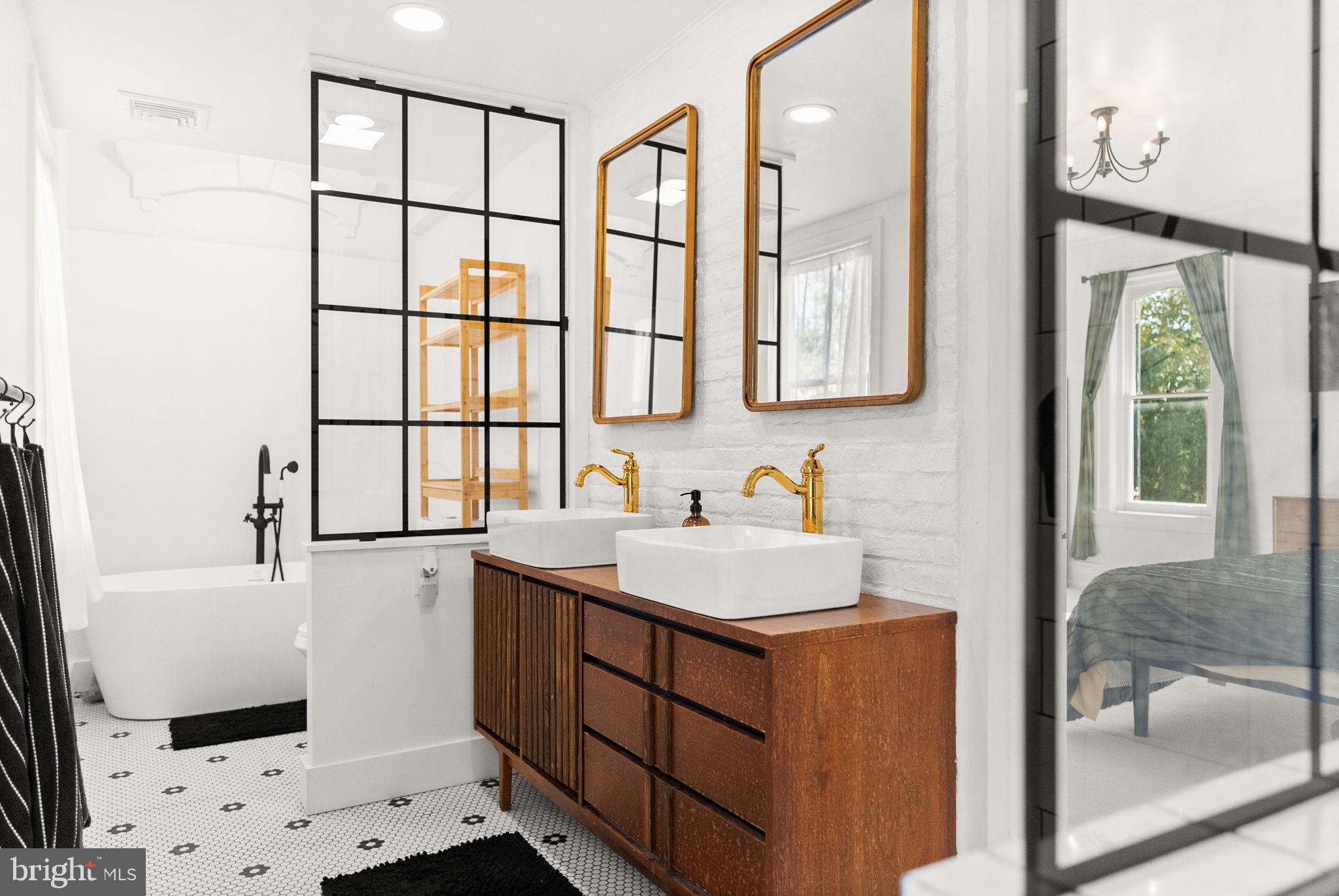 MAYTOWN - Residential