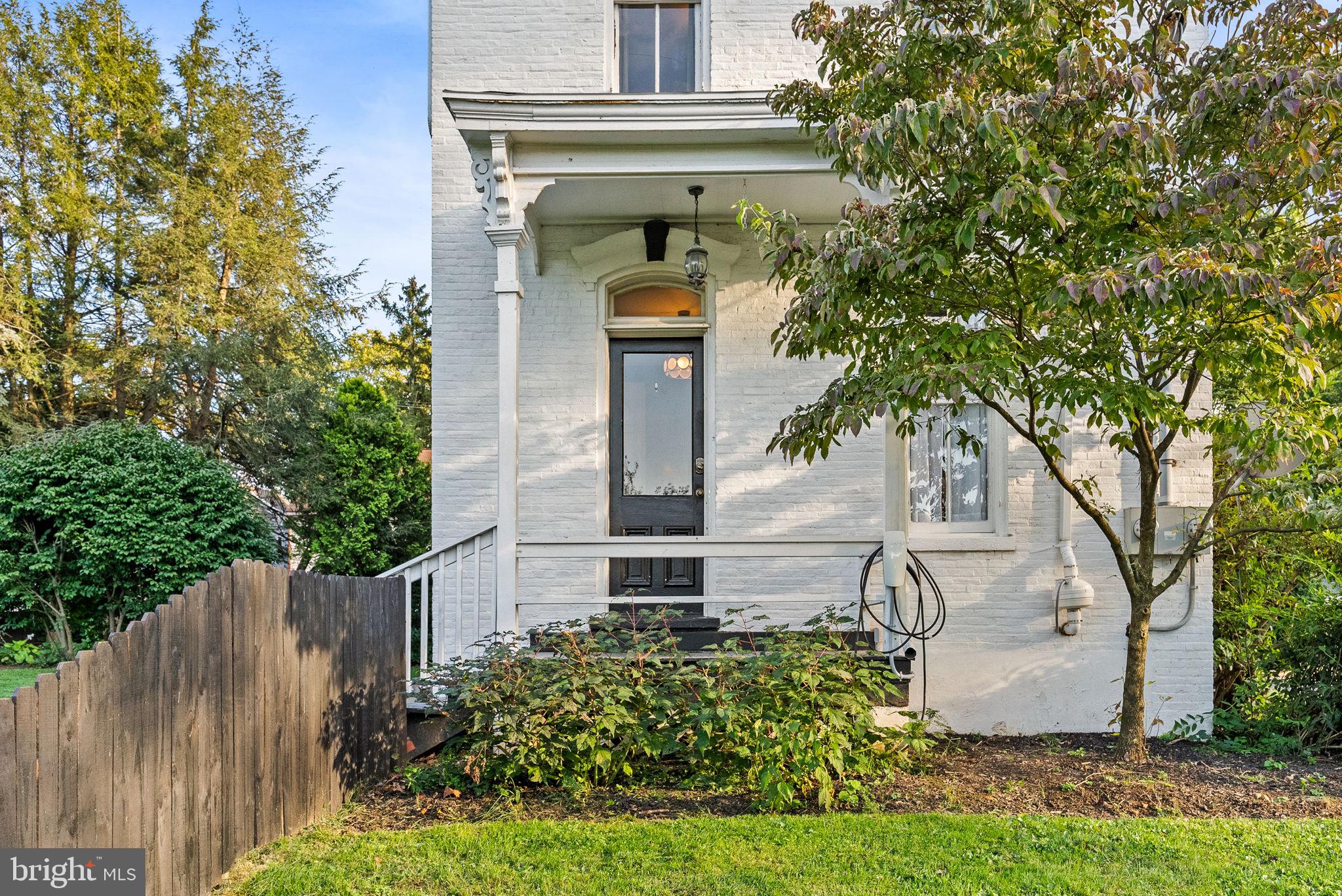 MAYTOWN - Residential