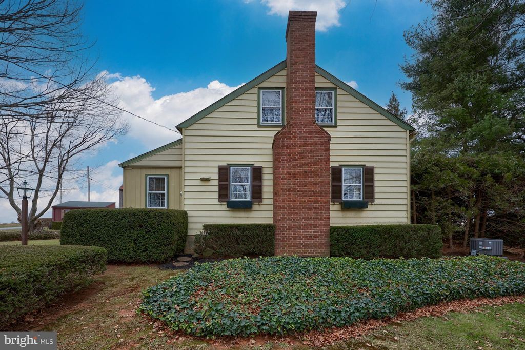 Photo of 64 Oak Road, CONESTOGA, PA 17516 (MLS # PALA2062192)