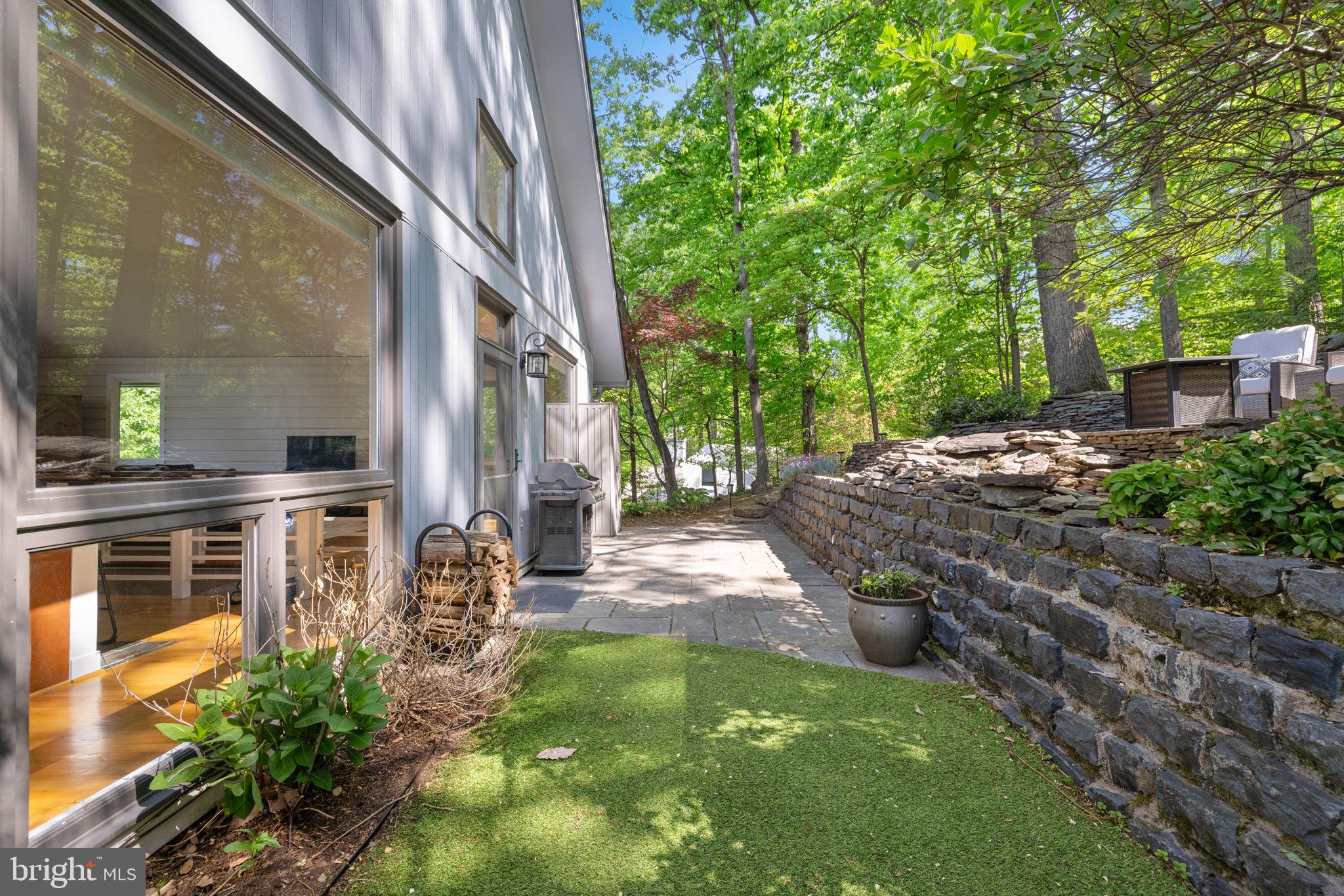 AURORA HILLS - Residential