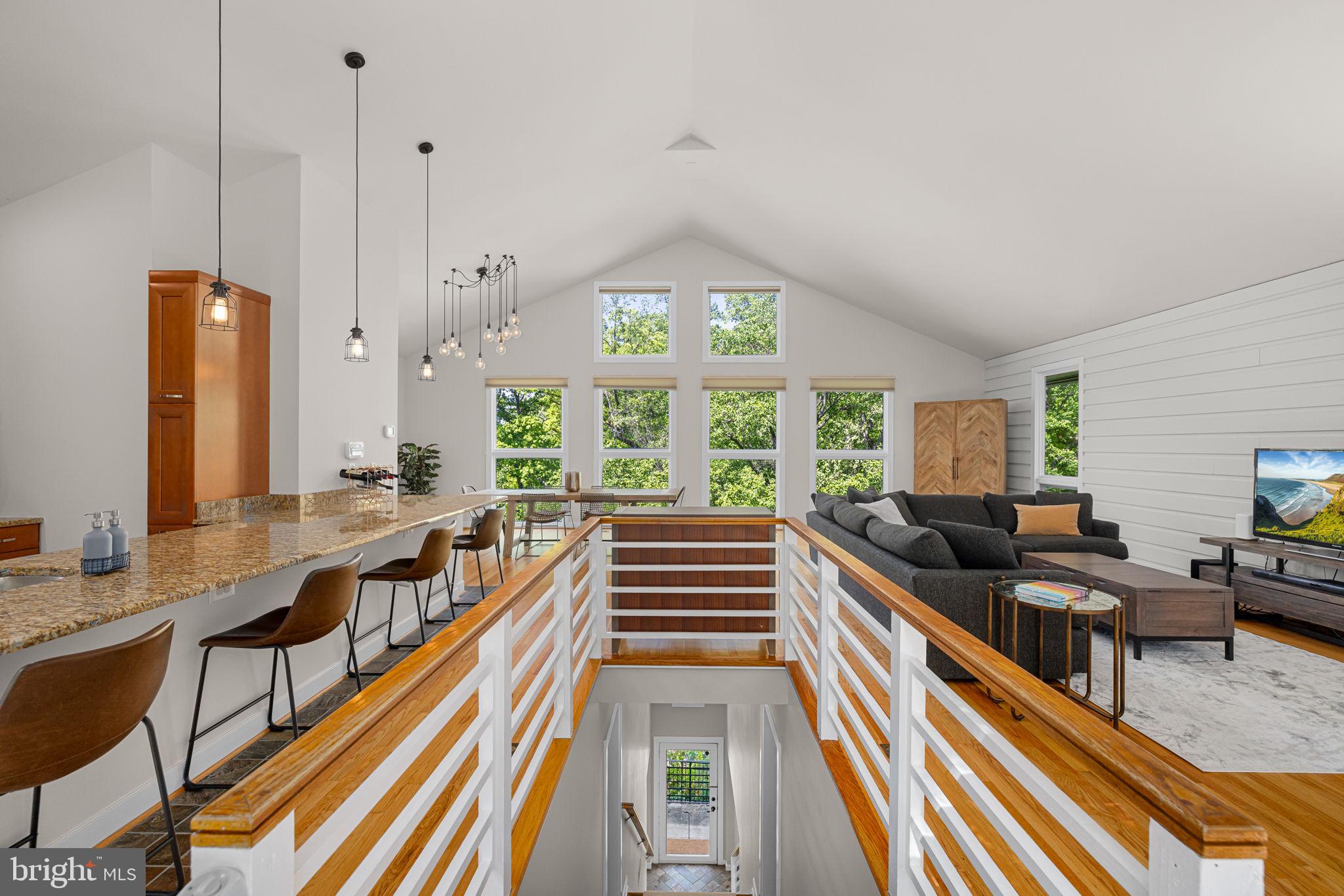 AURORA HILLS - Residential