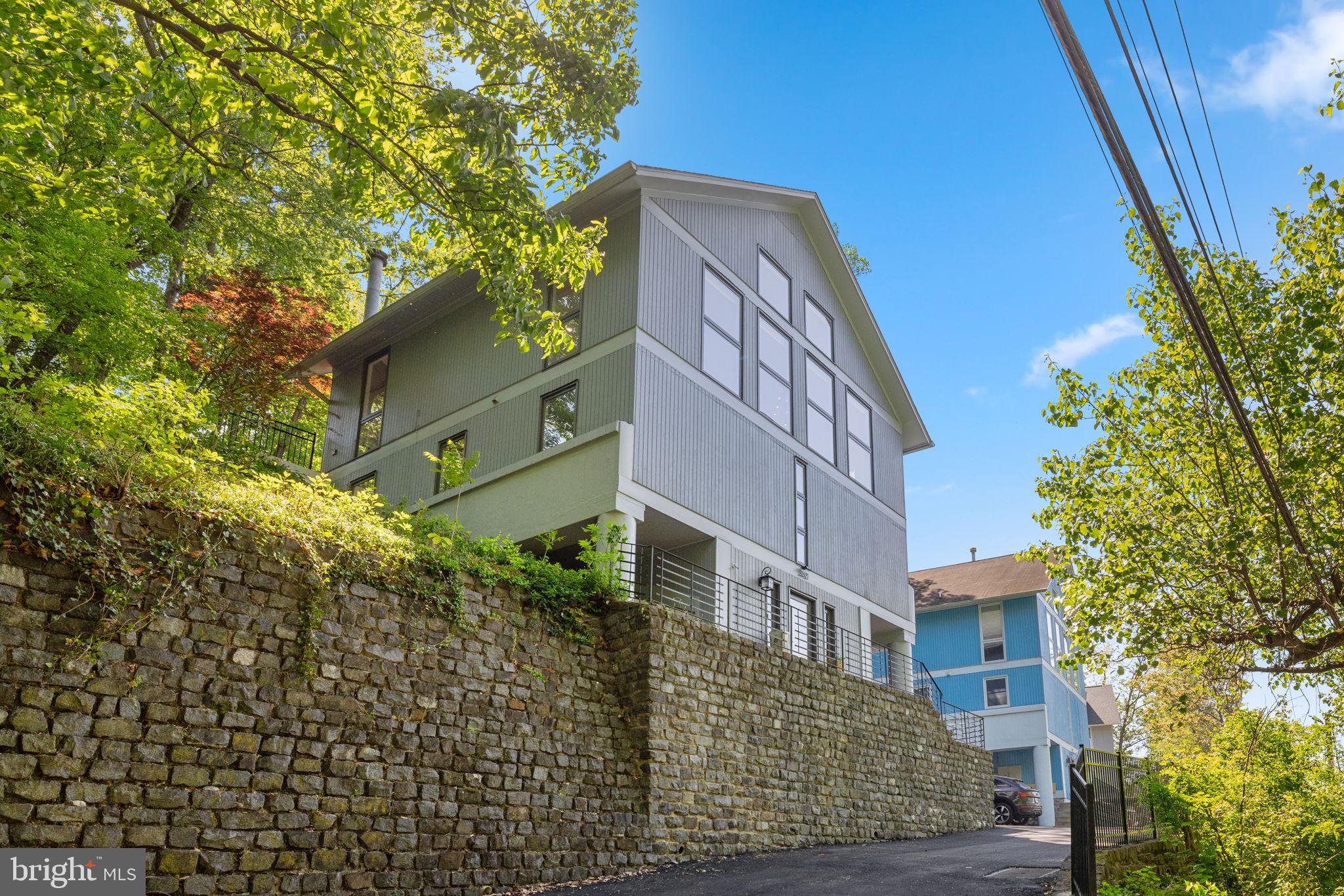 2621 S ARLINGTON RIDGE ROAD