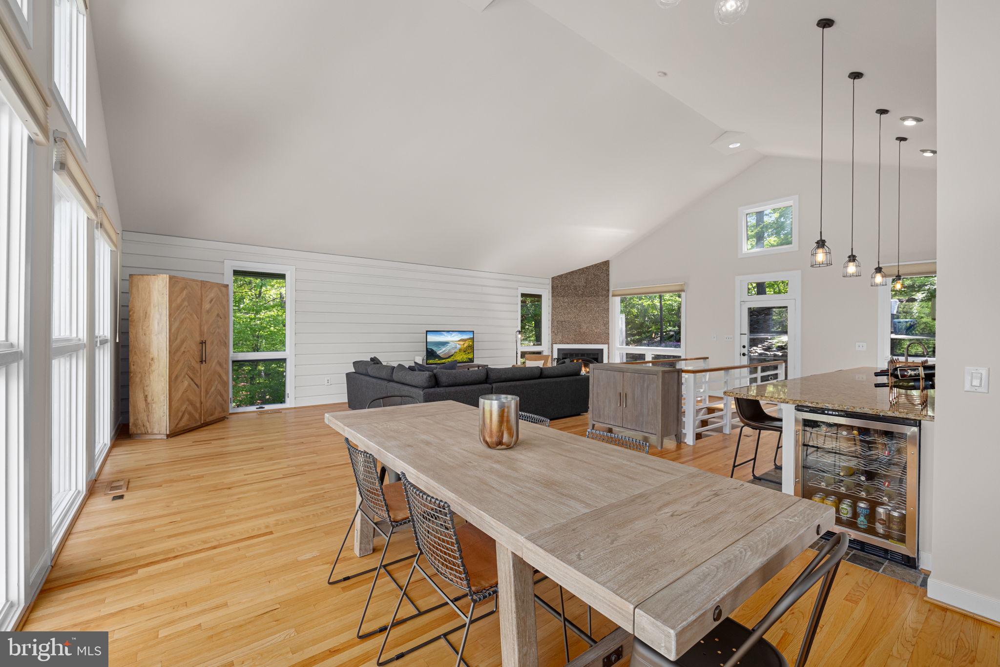 AURORA HILLS - Residential