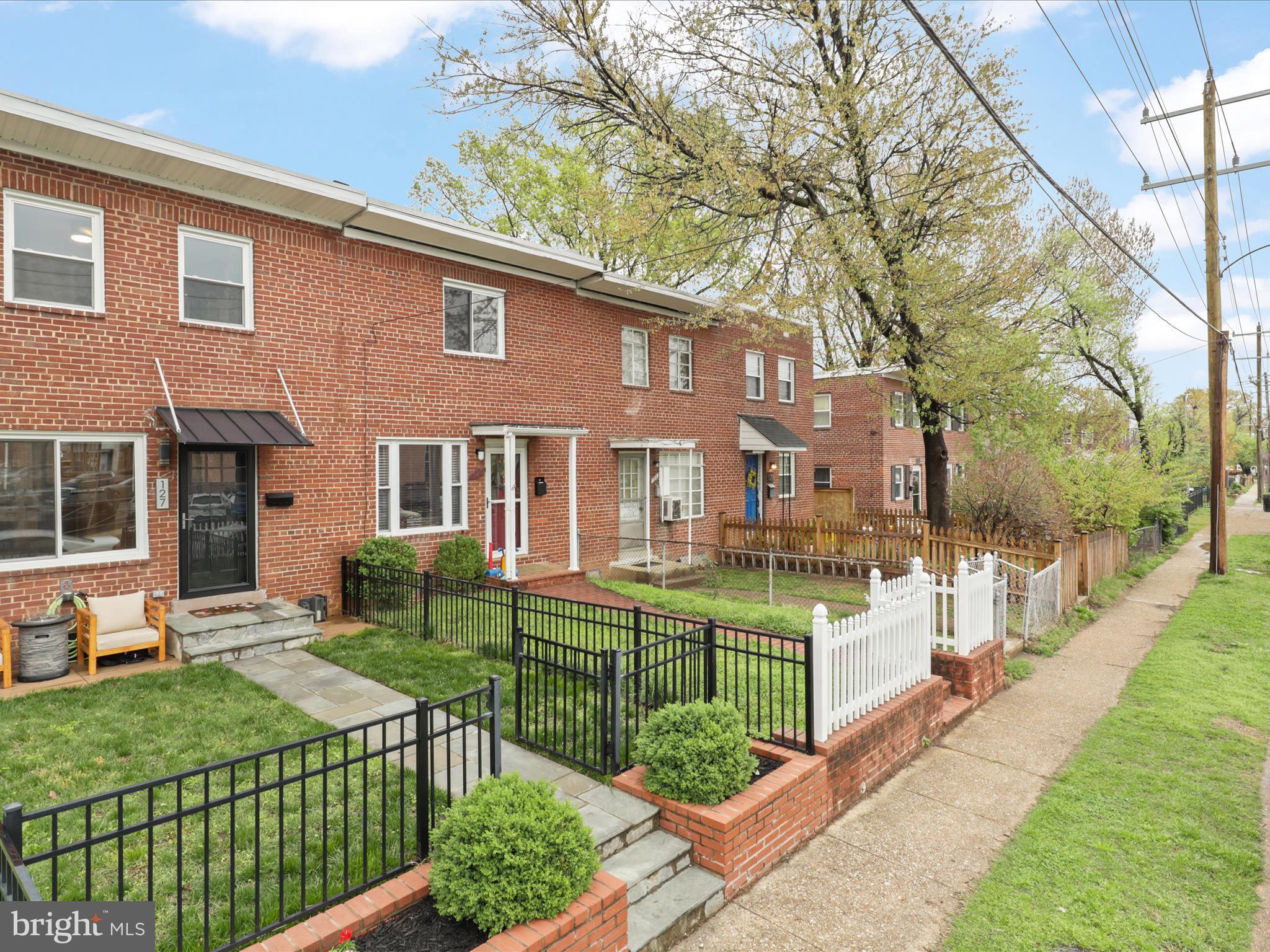 HUME SPRINGS - Residential Lease