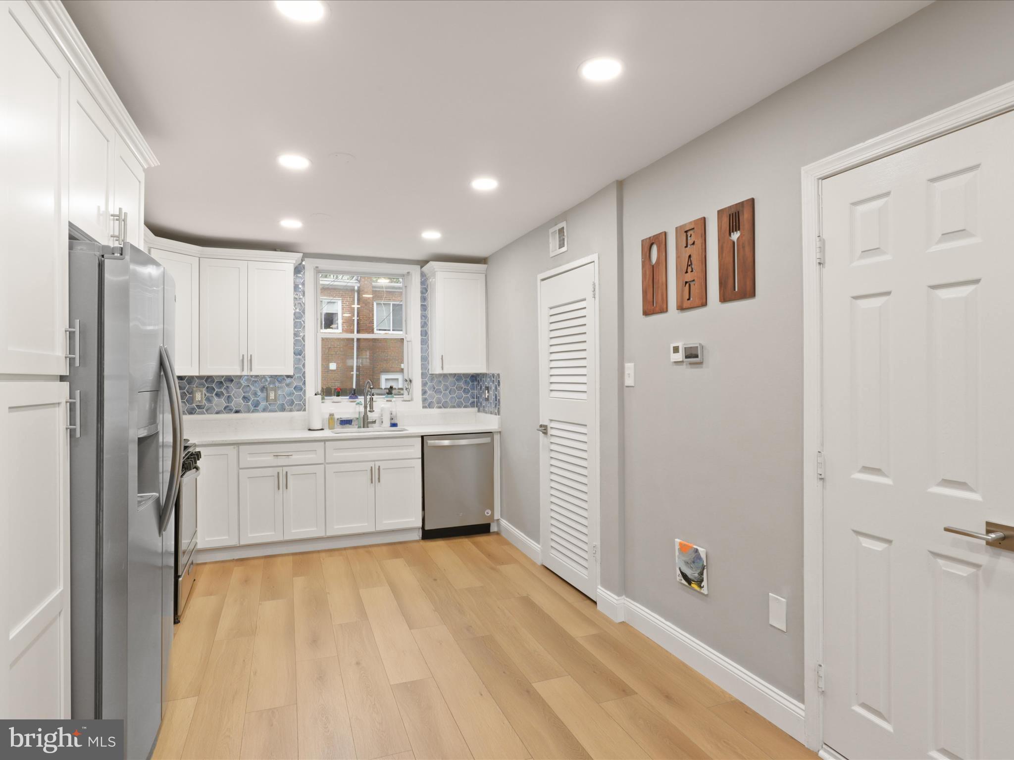 HUME SPRINGS - Residential Lease